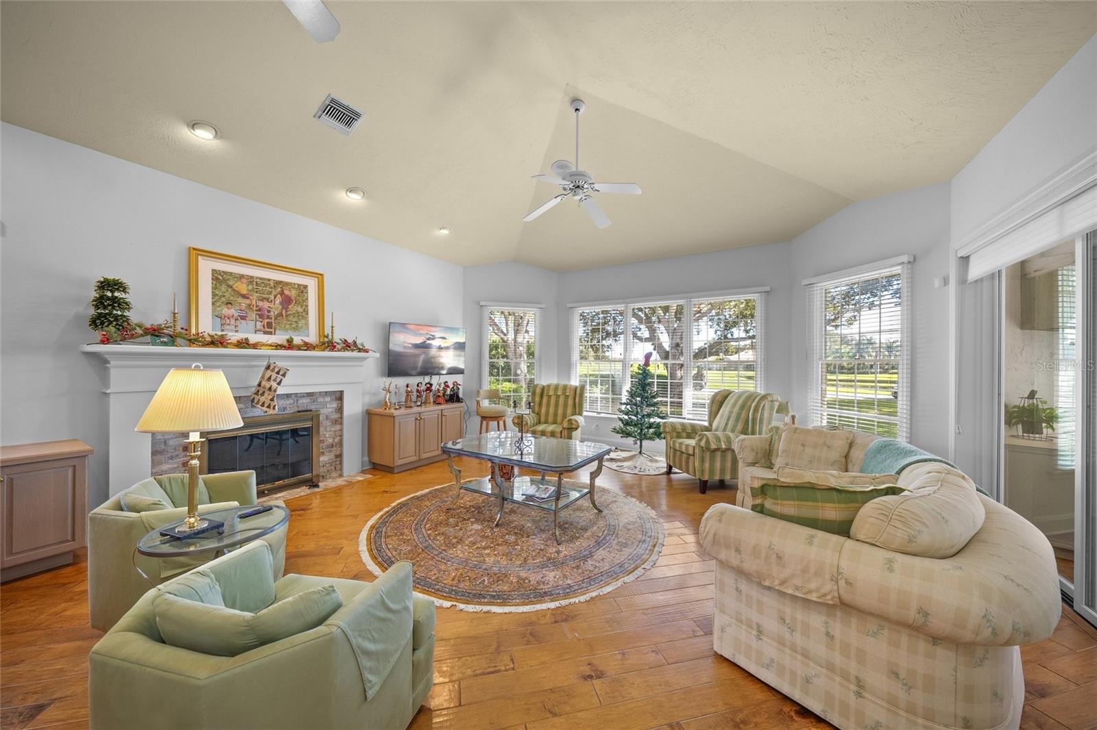 LAUREL OAK ESTATES - Residential