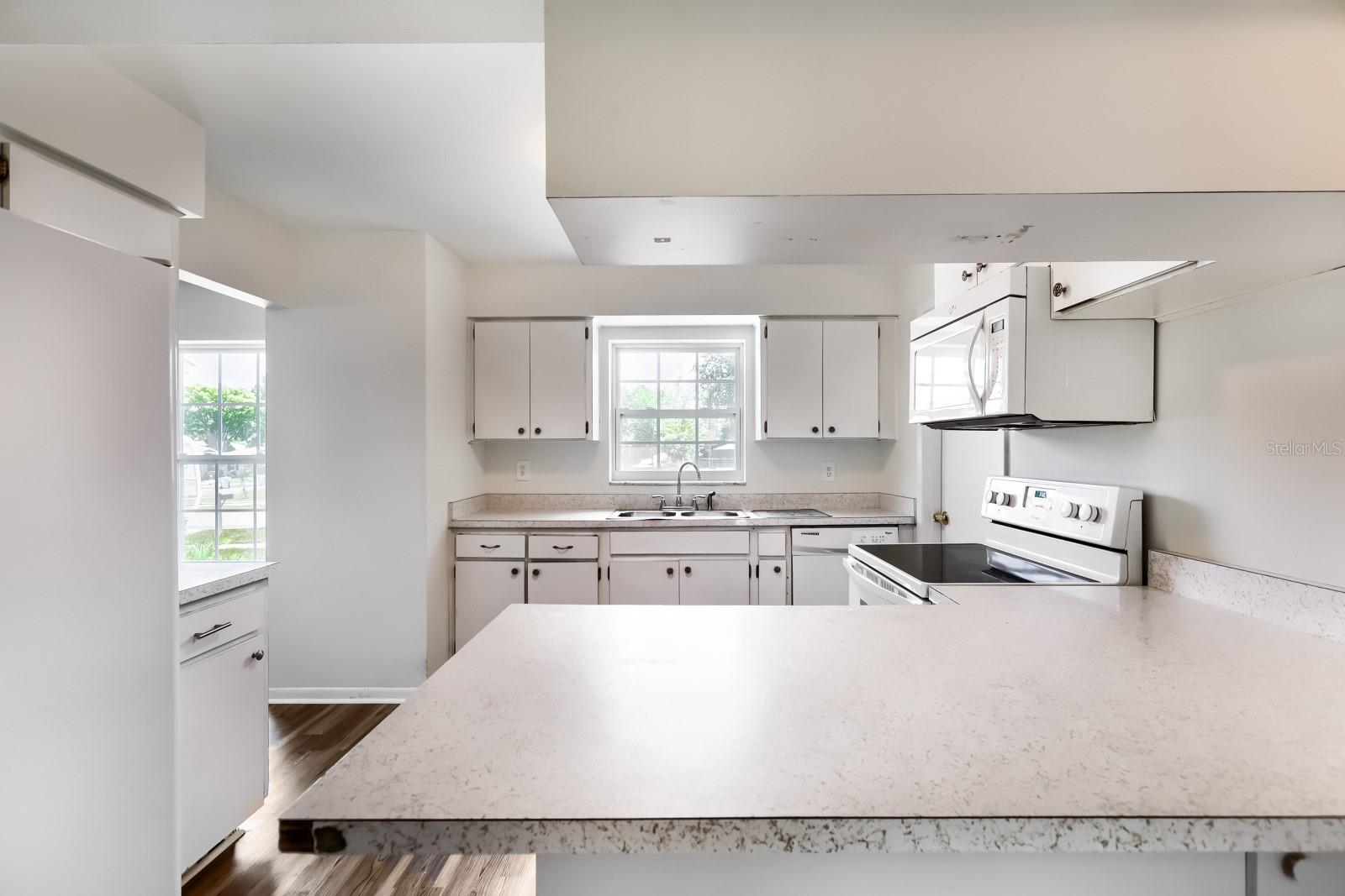 SPRING HILL - Residential