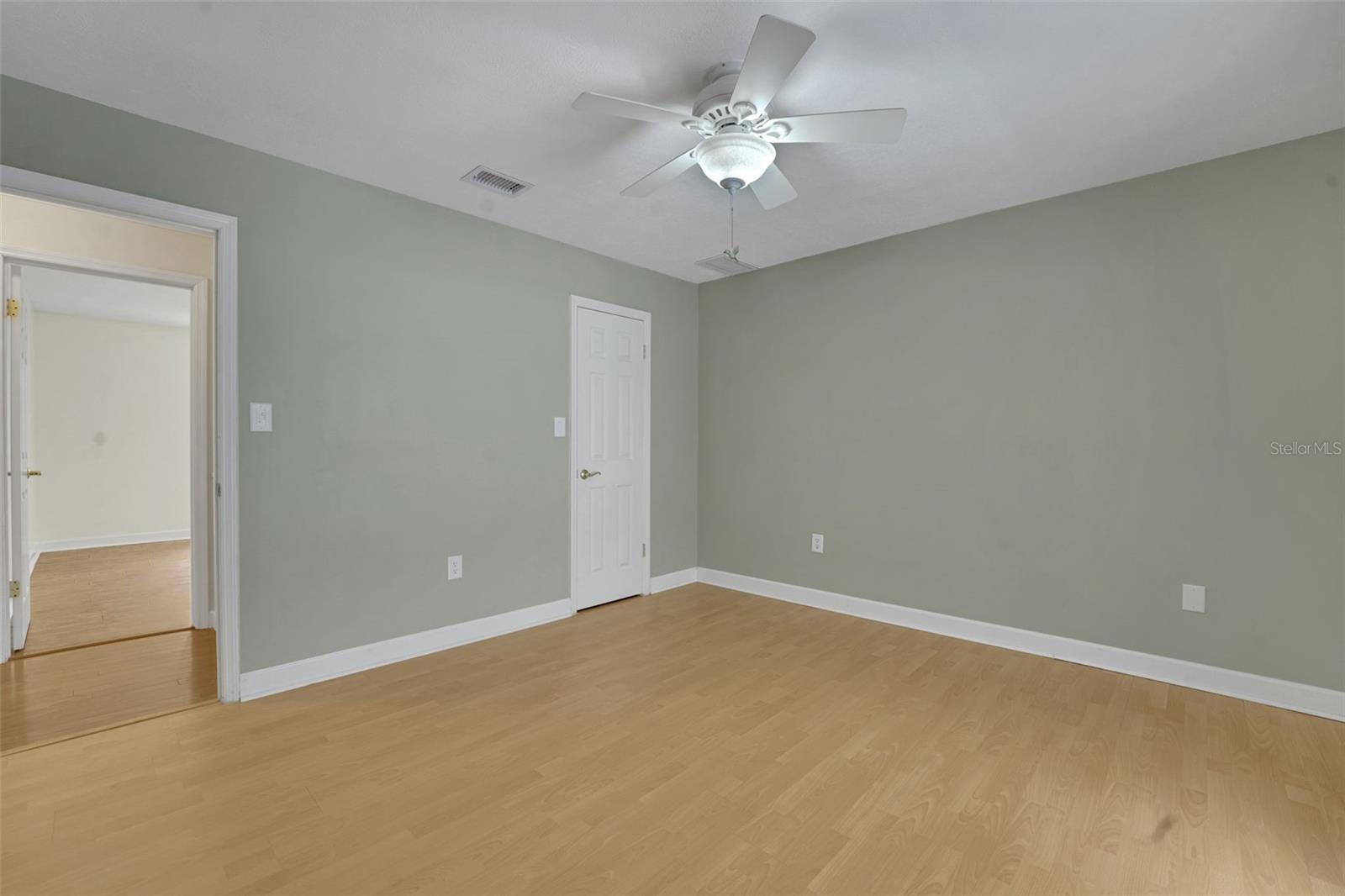 MARKHAM PLACE - Residential