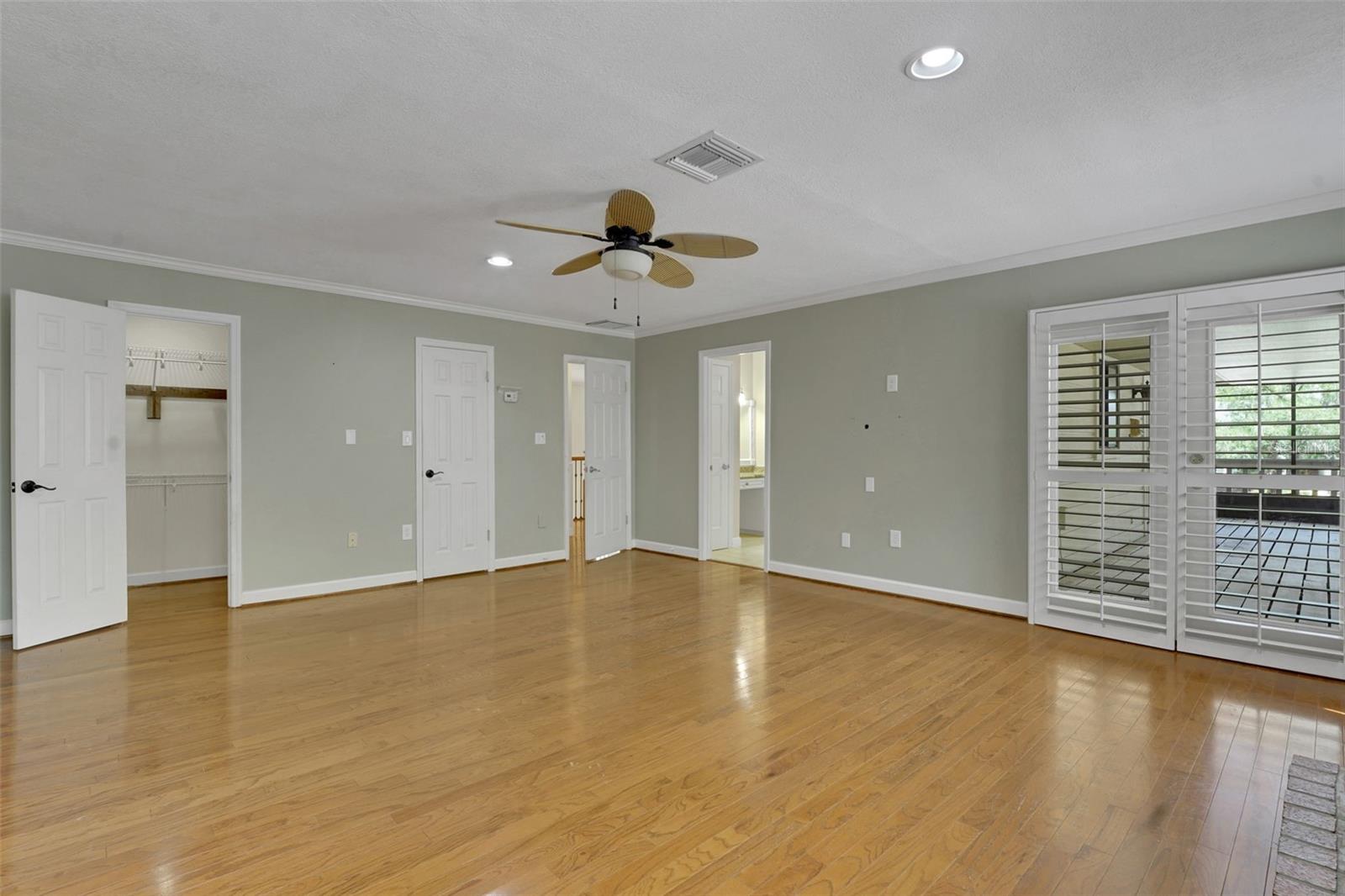 MARKHAM PLACE - Residential