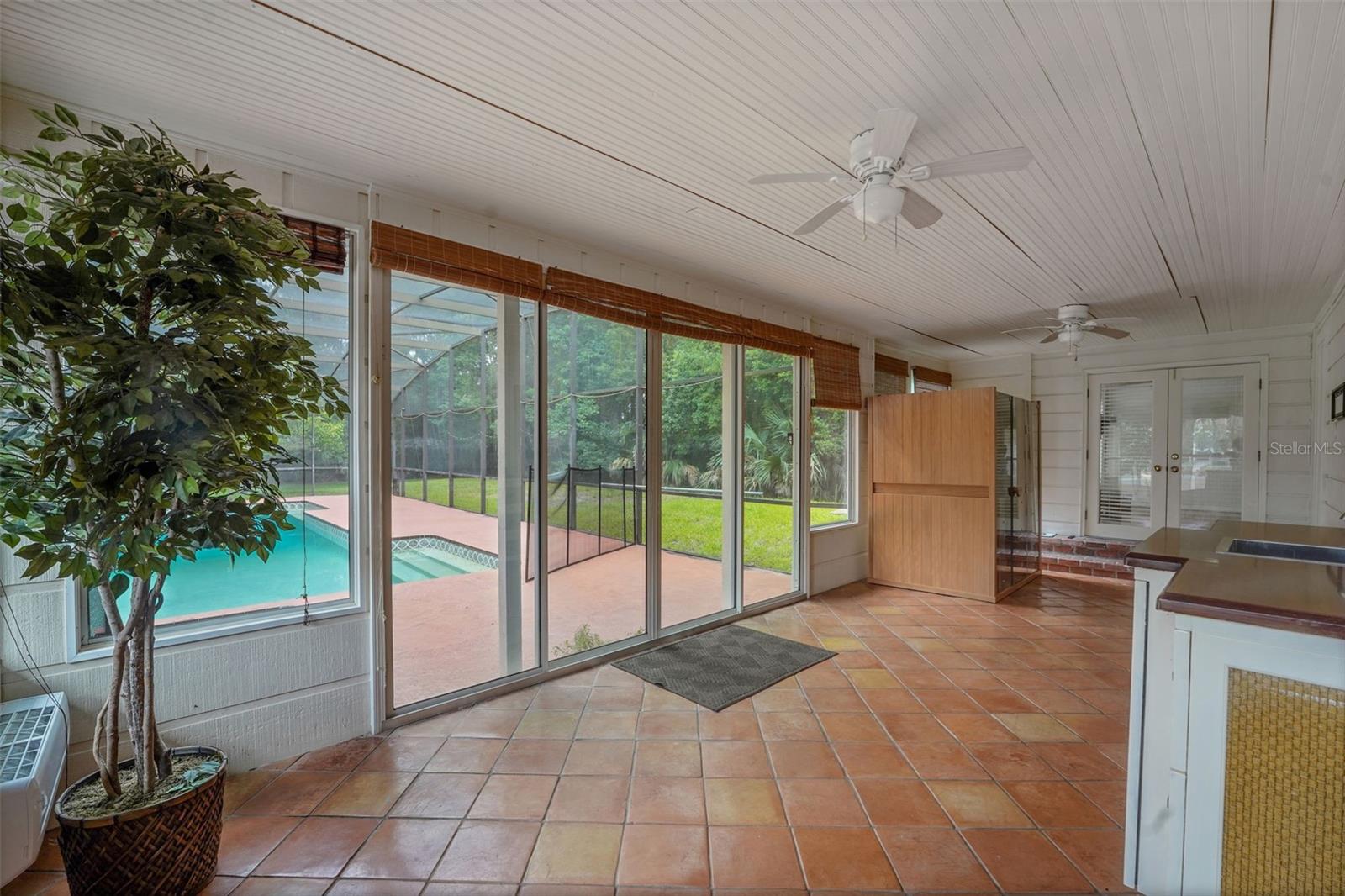 MARKHAM PLACE - Residential
