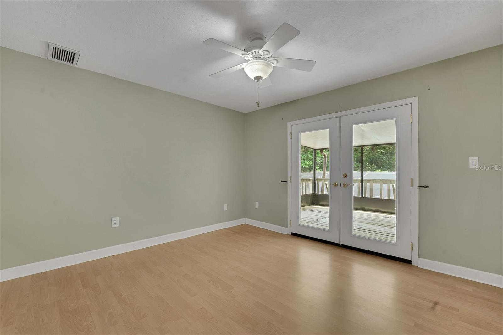 MARKHAM PLACE - Residential