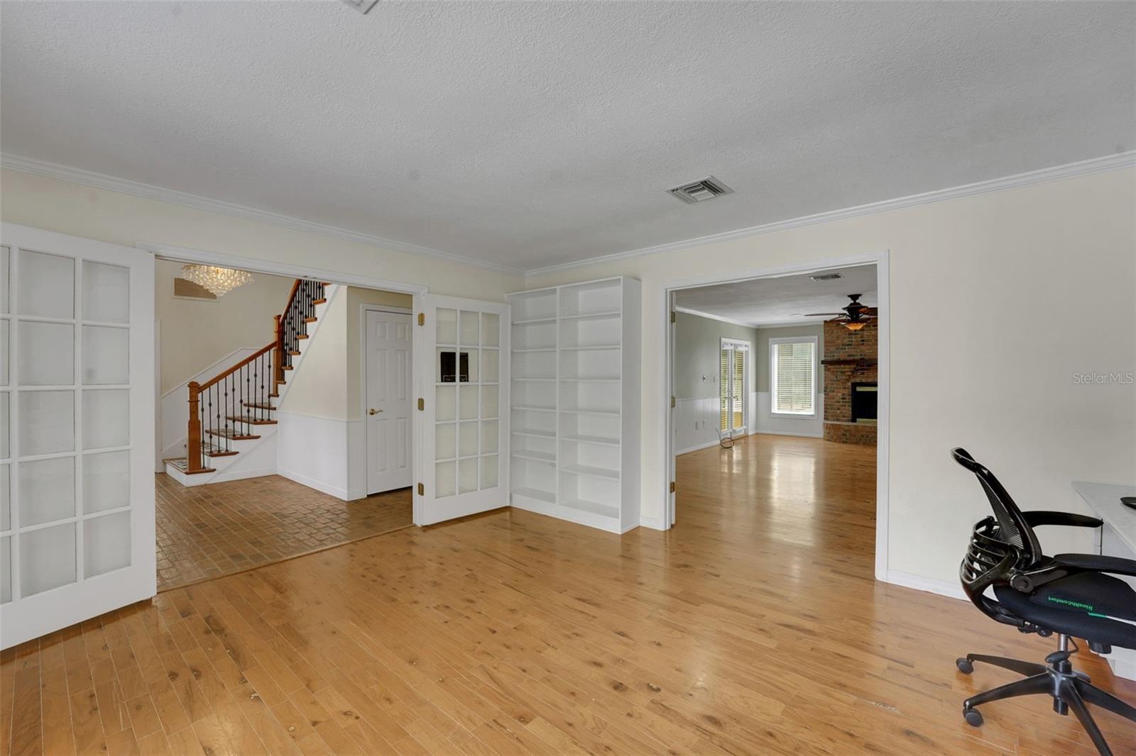 MARKHAM PLACE - Residential