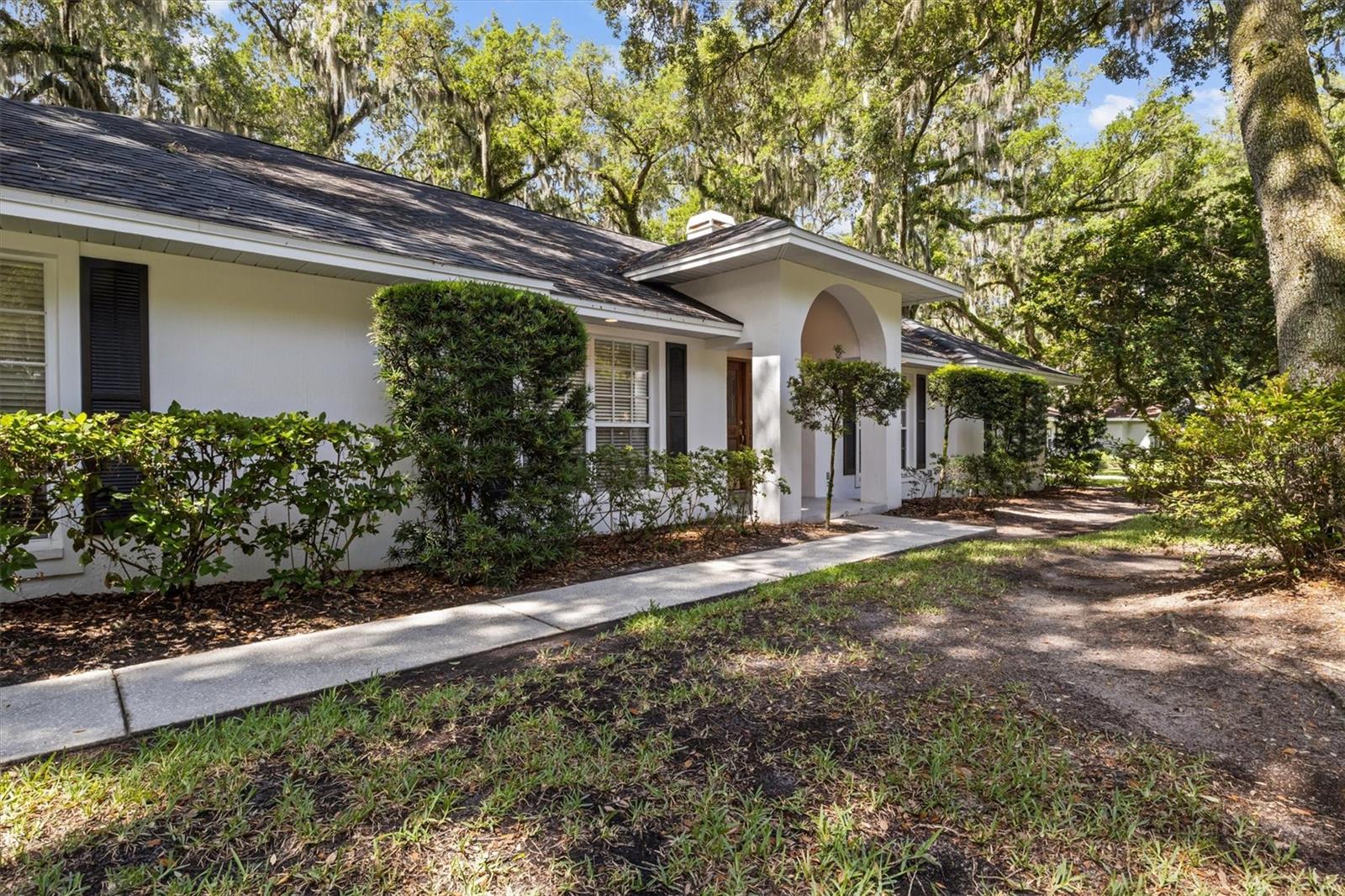 LONGWOOD OAKS PH 01 - Residential