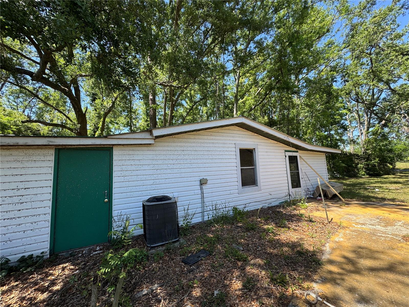 15130 104TH ST. LIVE OAK, FL32060 - Residential