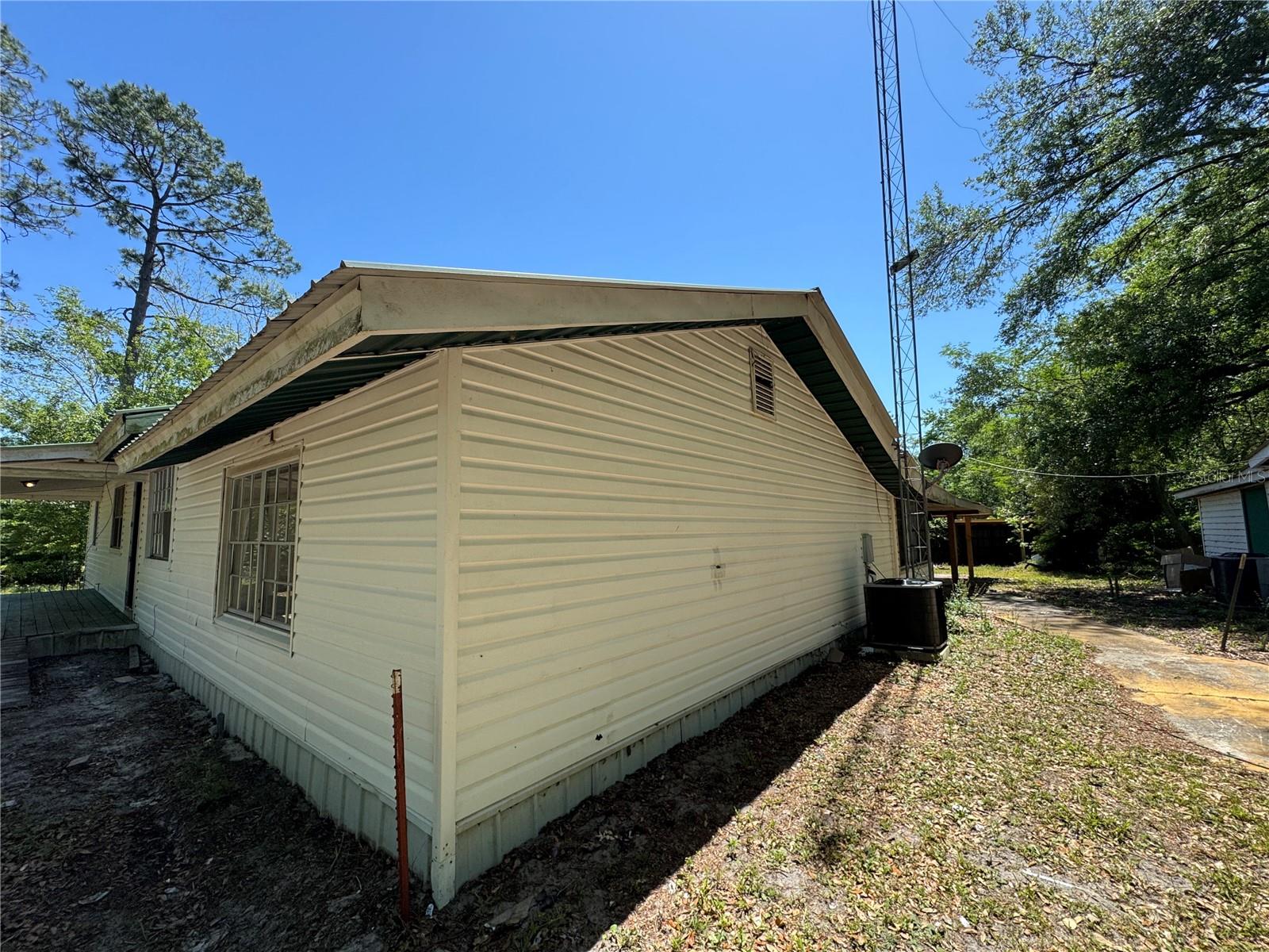 15130 104TH ST. LIVE OAK, FL32060 - Residential