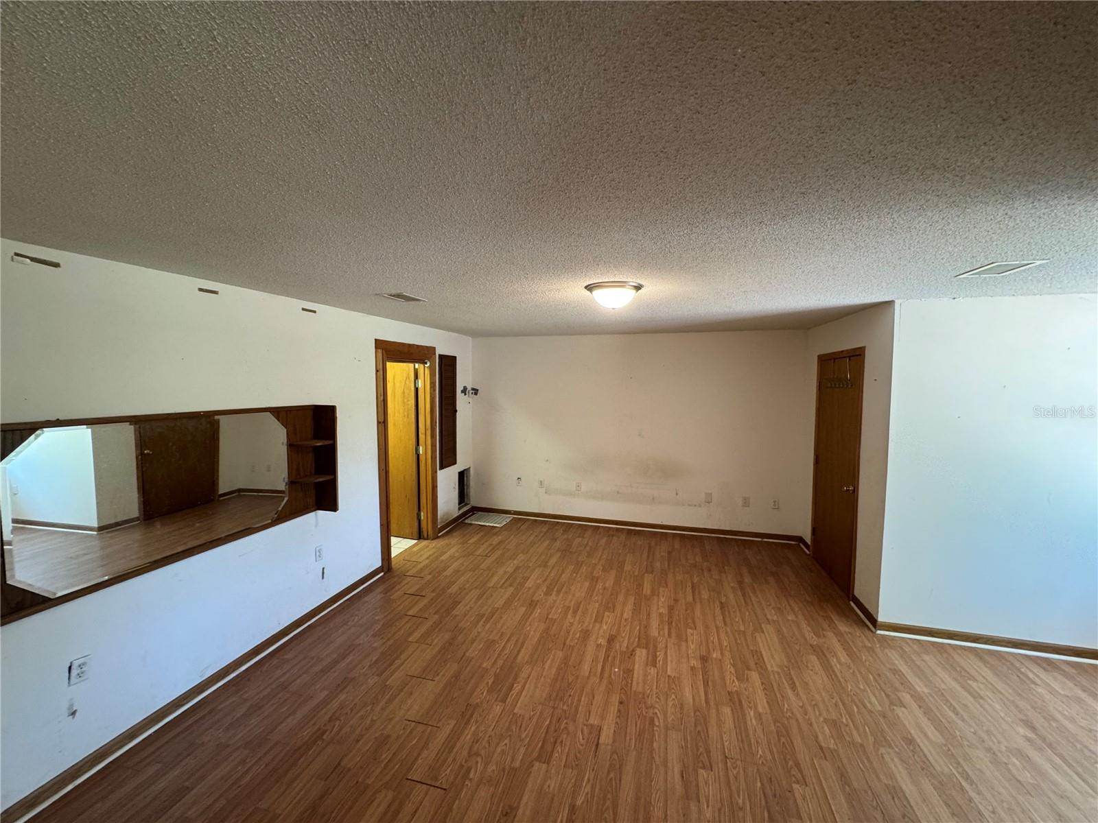 15130 104TH ST. LIVE OAK, FL32060 - Residential