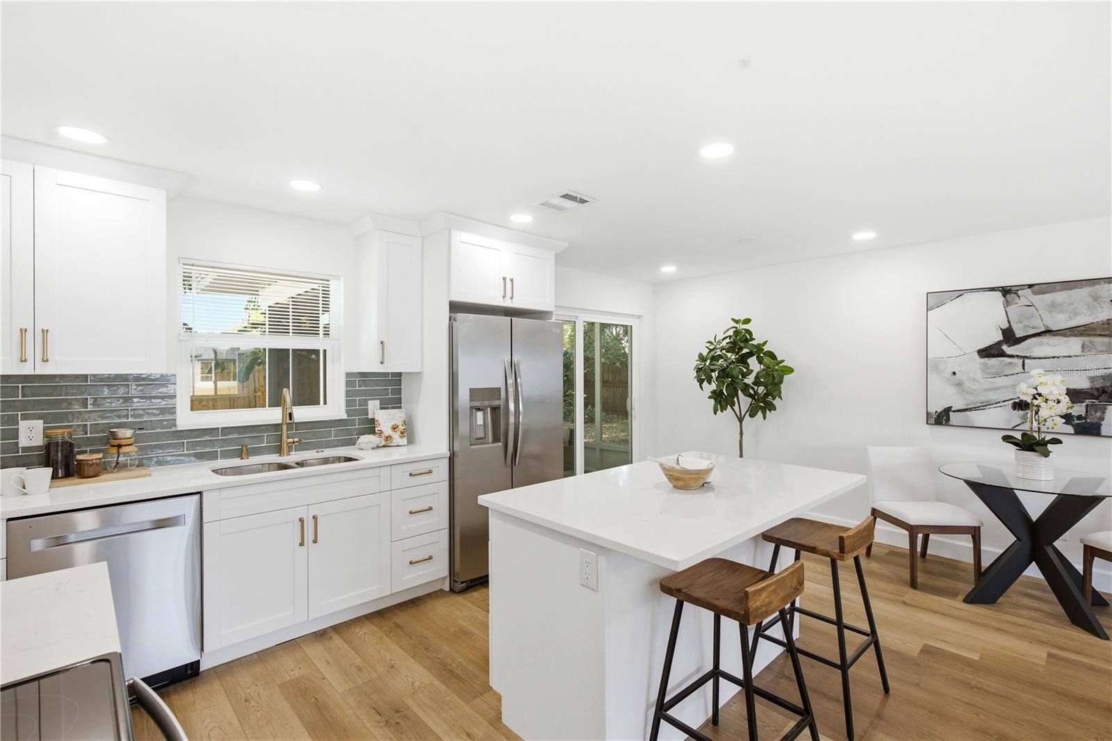 BRENTWOOD PARK - Residential