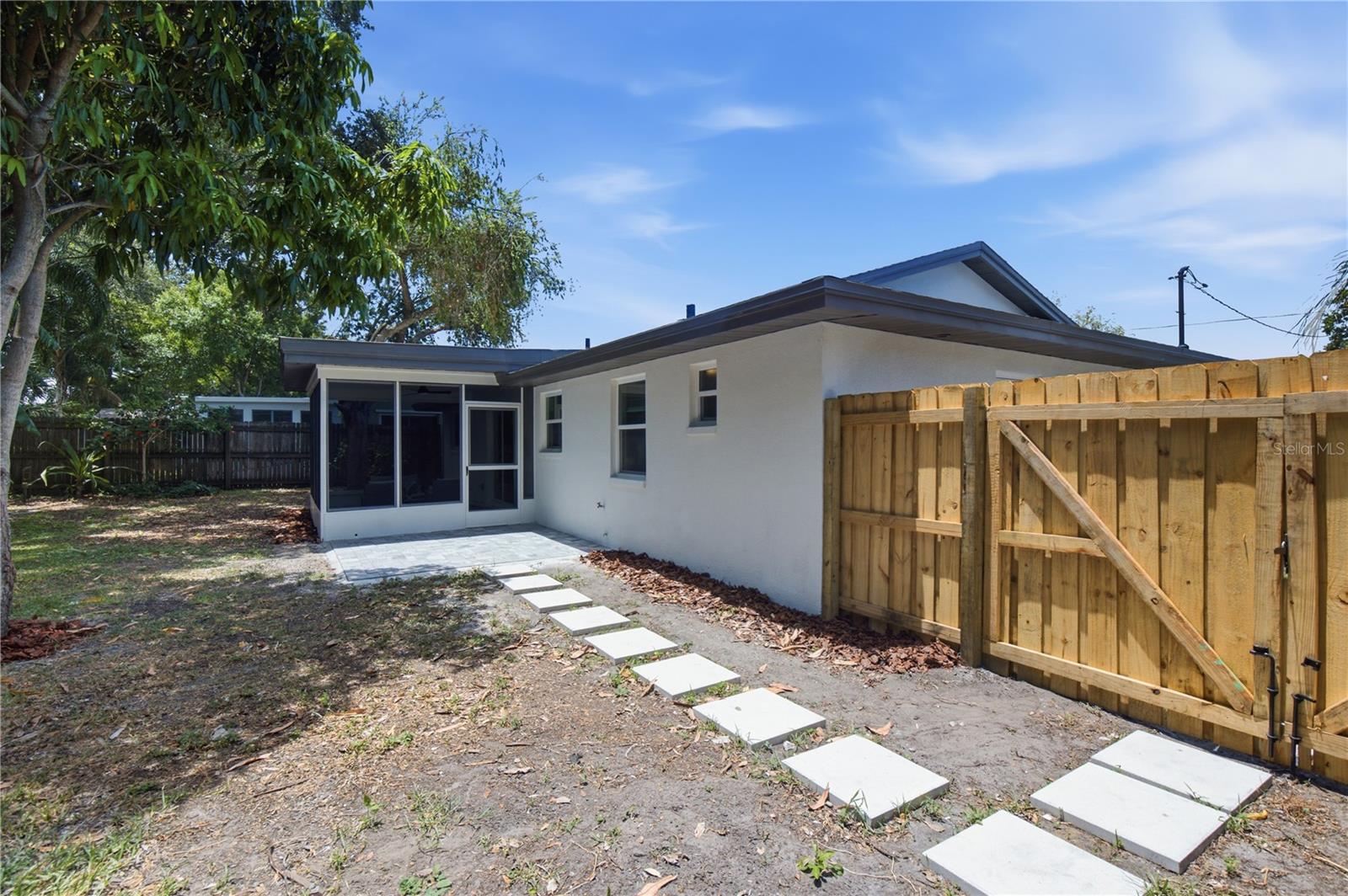 BRENTWOOD PARK - Residential