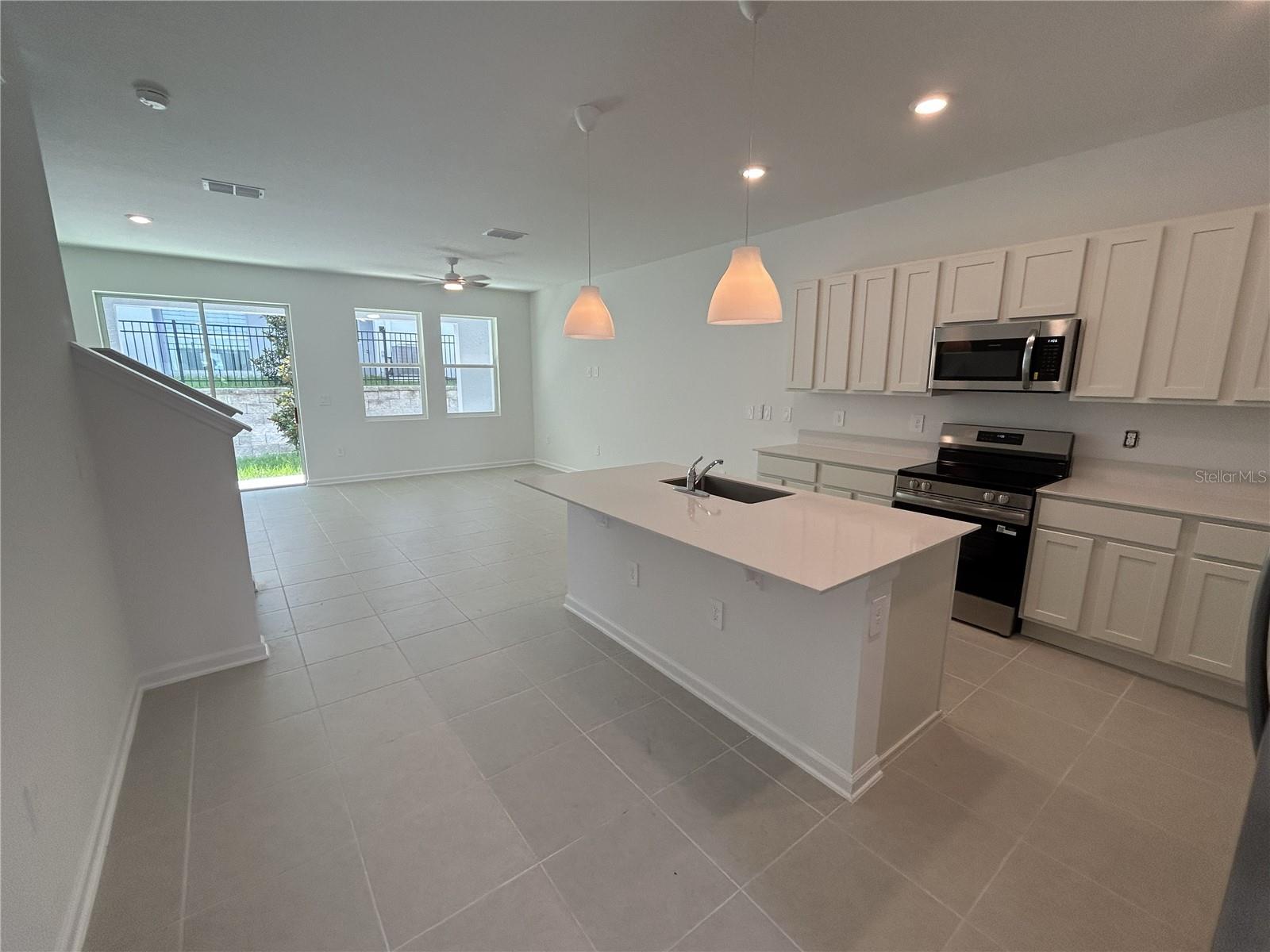 BRENTWOOD TWNHMS PHS 4 & 5 - Residential Lease