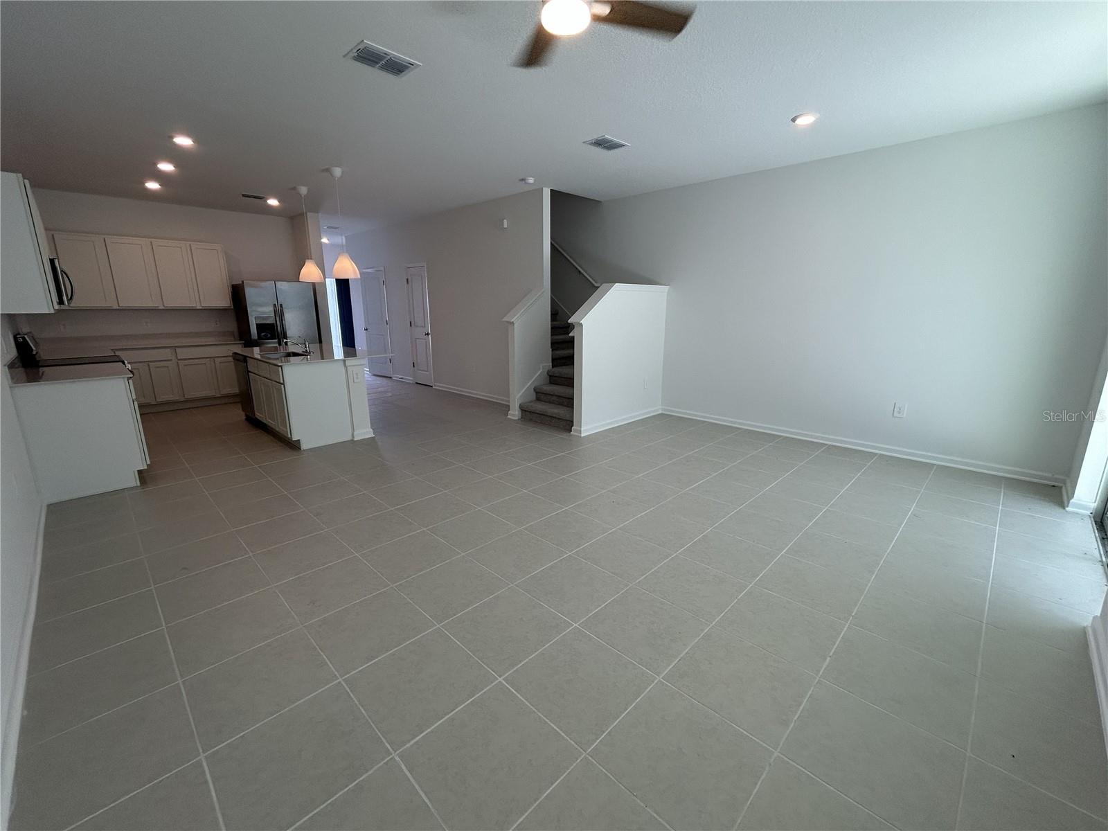 BRENTWOOD TWNHMS PHS 4 & 5 - Residential Lease