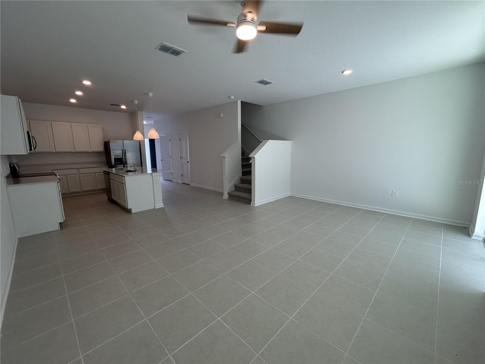 BRENTWOOD TWNHMS PHS 4 & 5 - Residential Lease