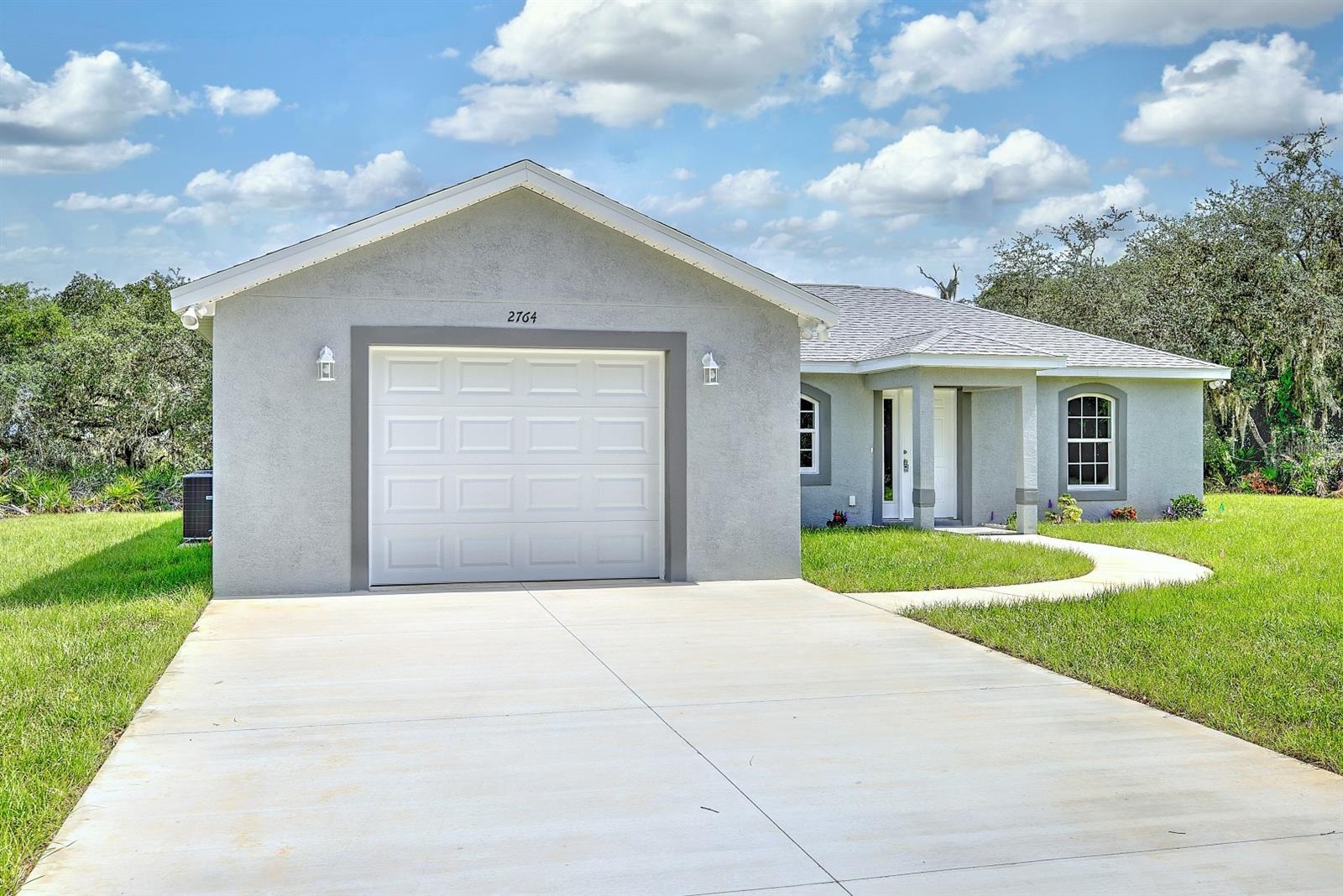AVON PARK LAKES RED HILL FARMS - Residential