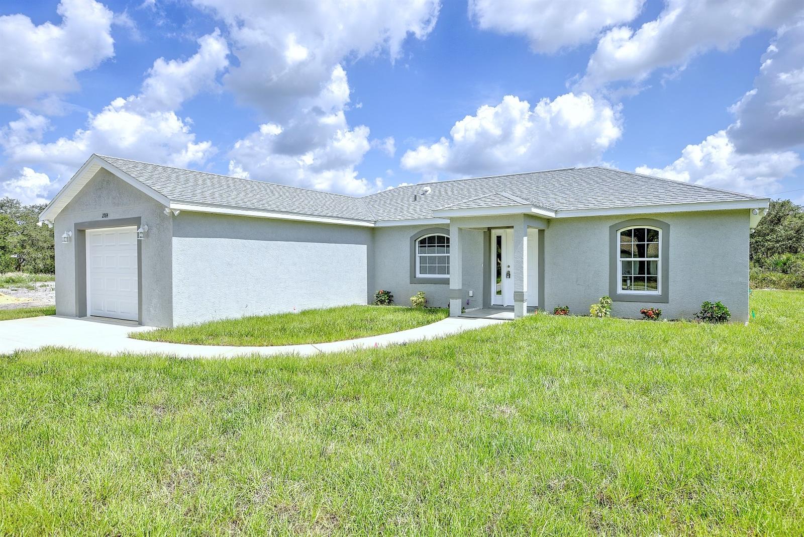 AVON PARK LAKES RED HILL FARMS - Residential