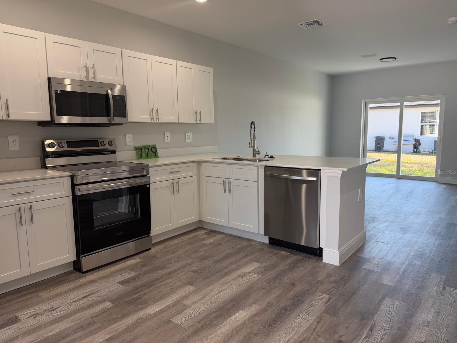 POINCIANA NBRHD 03 VILLAGE 03 - Residential Lease