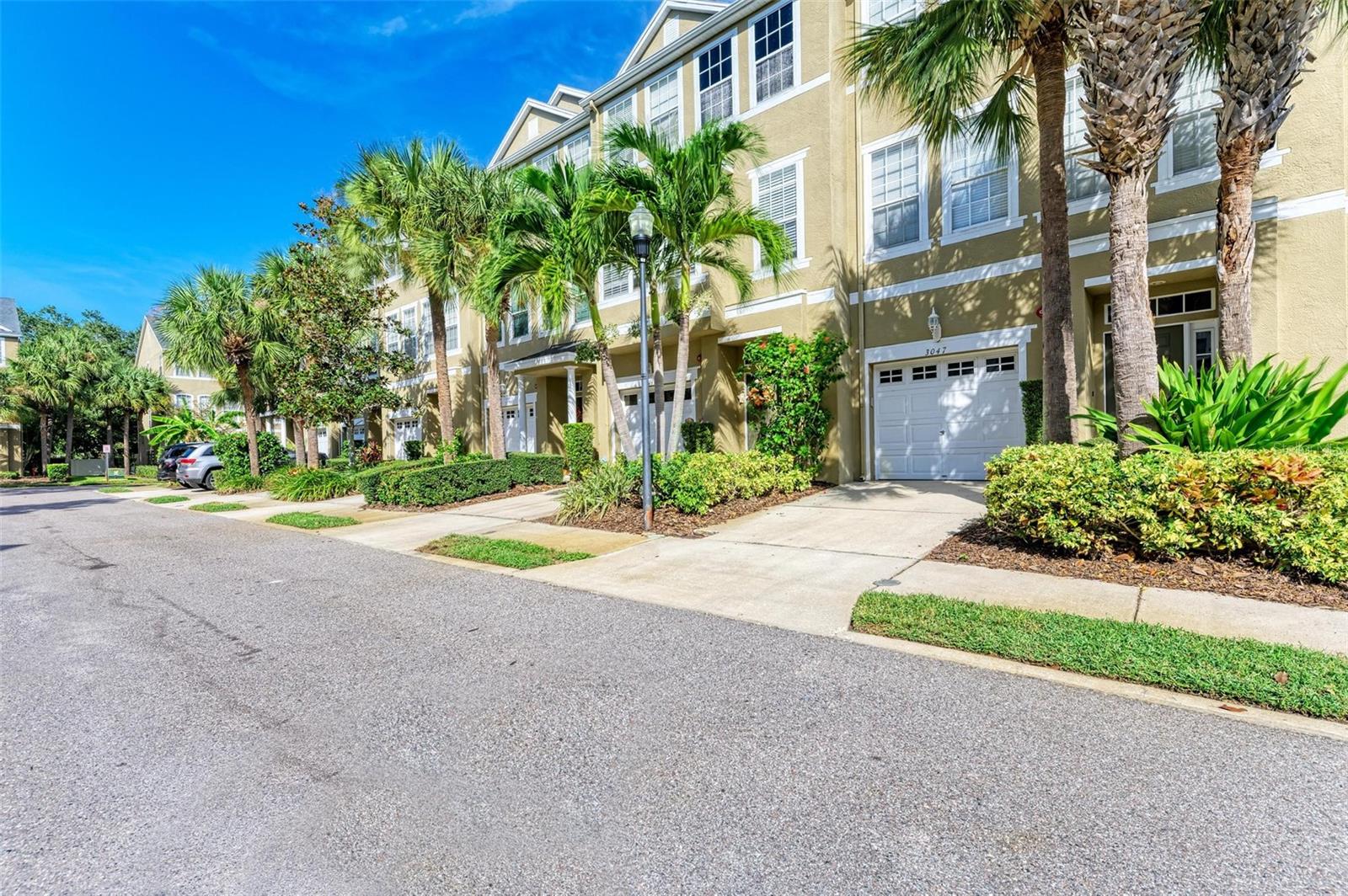 BAYSHORE POINTE TWNHMS PHAS - Residential Lease