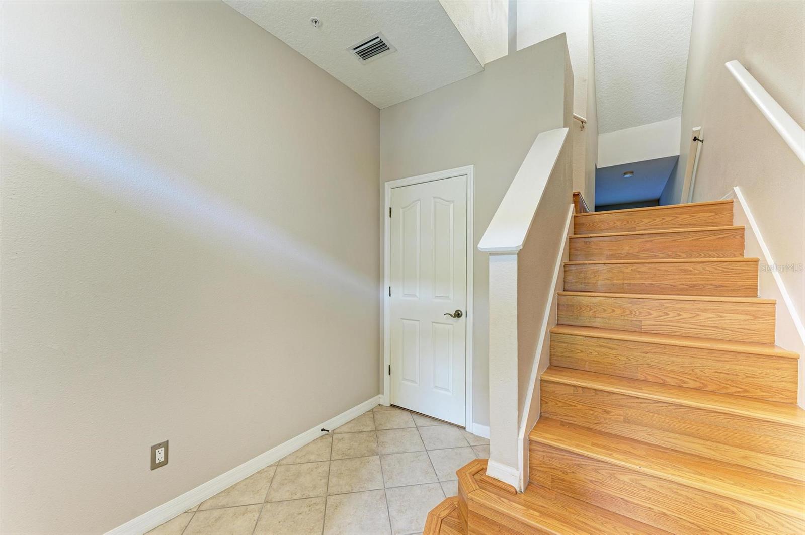 BAYSHORE POINTE TWNHMS PHAS - Residential Lease