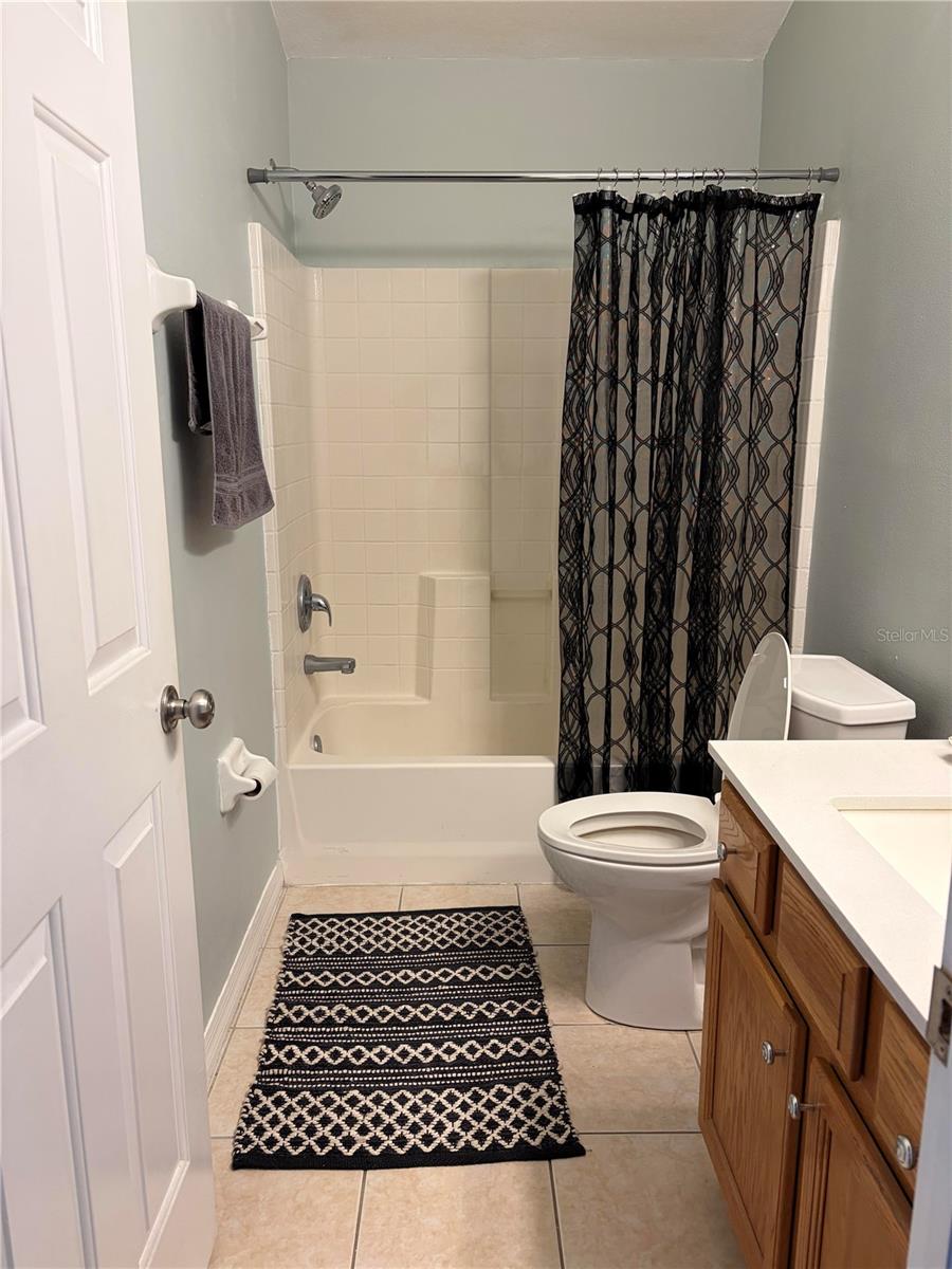 LITTLE CREEK - Residential Lease