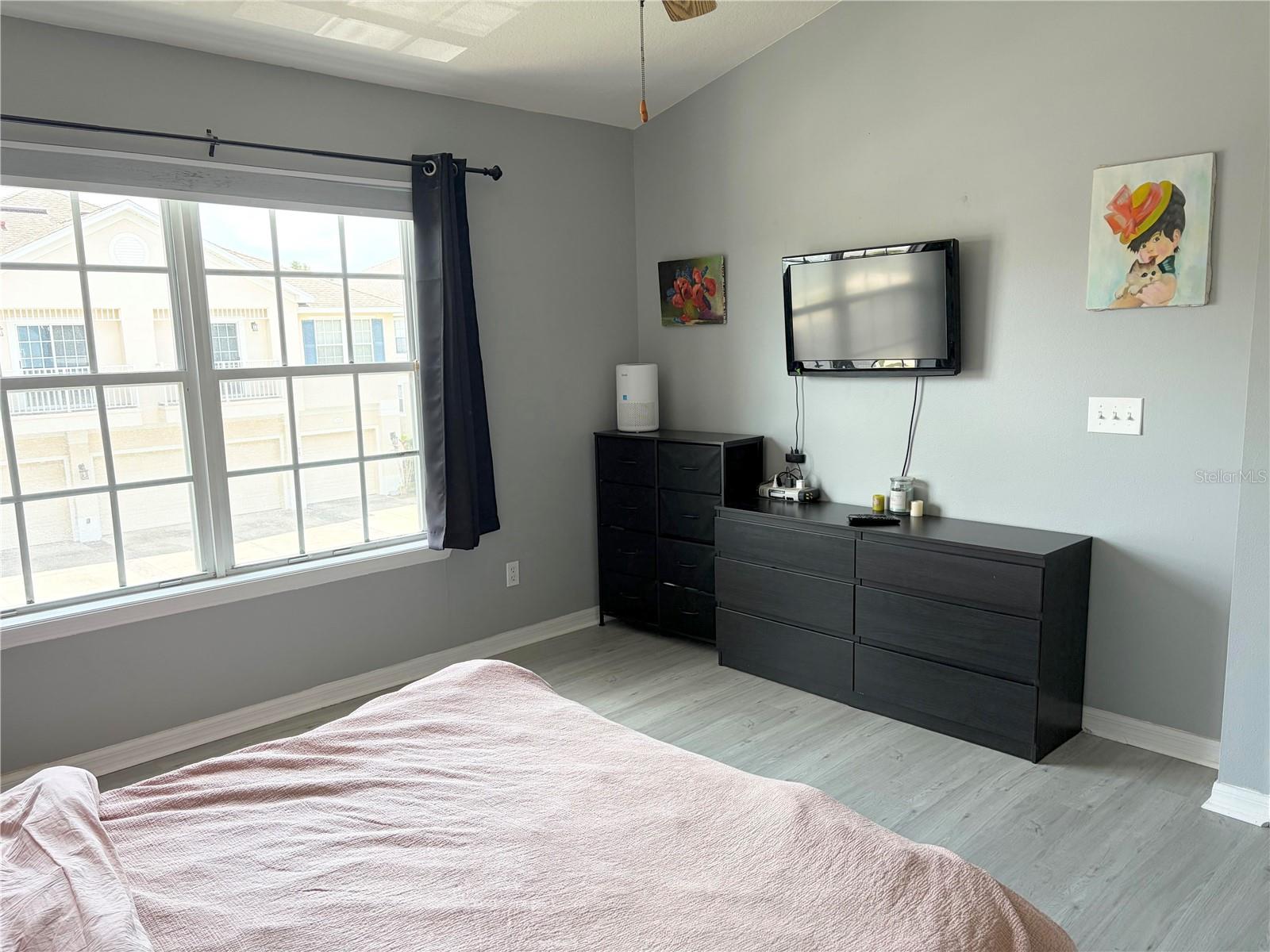 LITTLE CREEK - Residential Lease