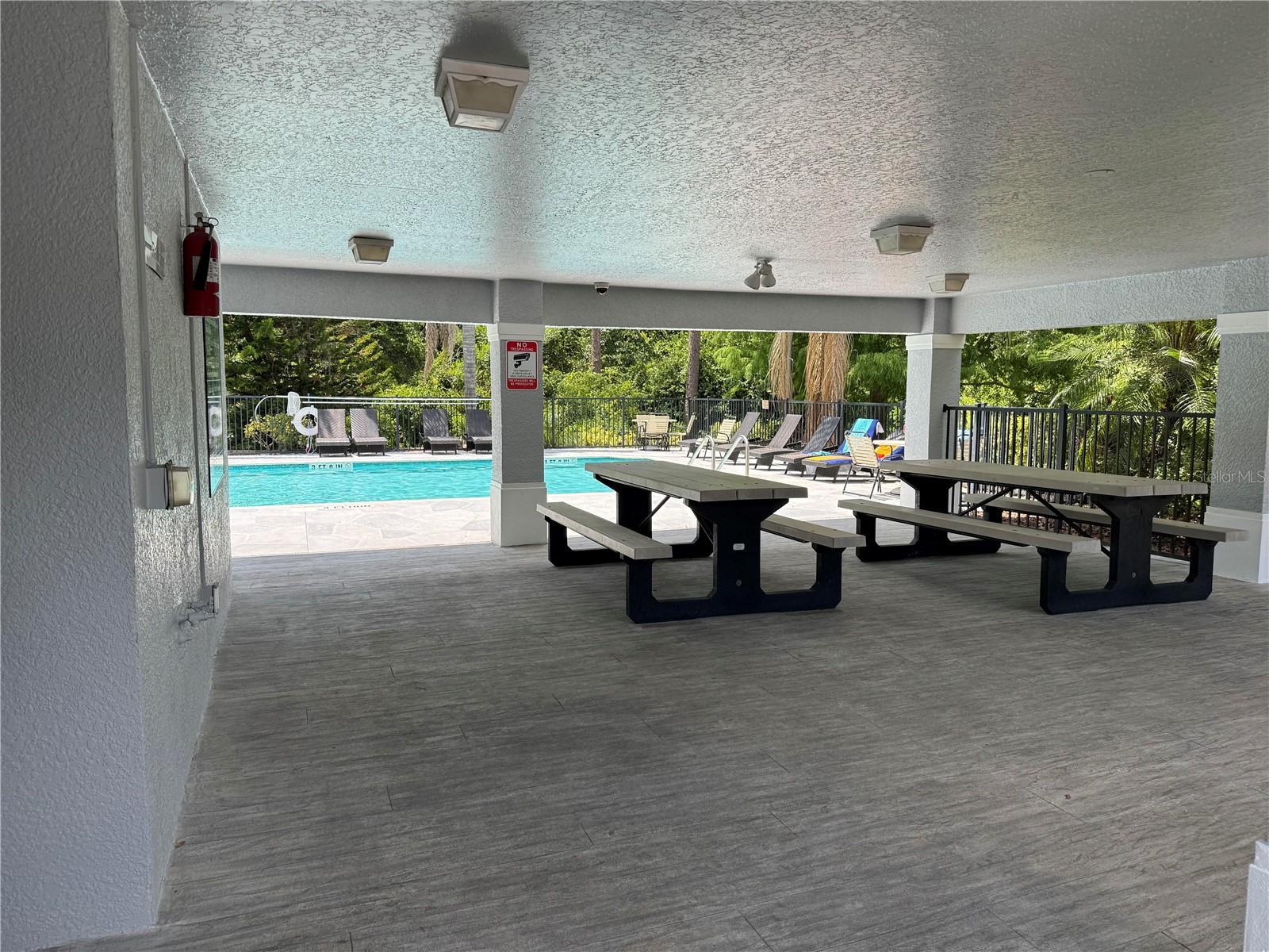 LITTLE CREEK - Residential Lease