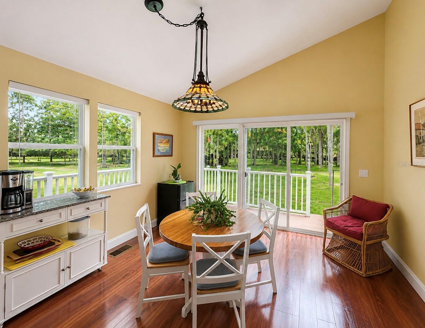 LAKE TROPICANA RANCHETTES - Residential