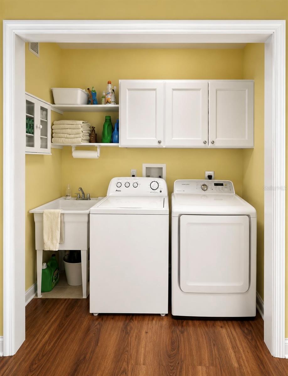 LAKE TROPICANA RANCHETTES - Residential