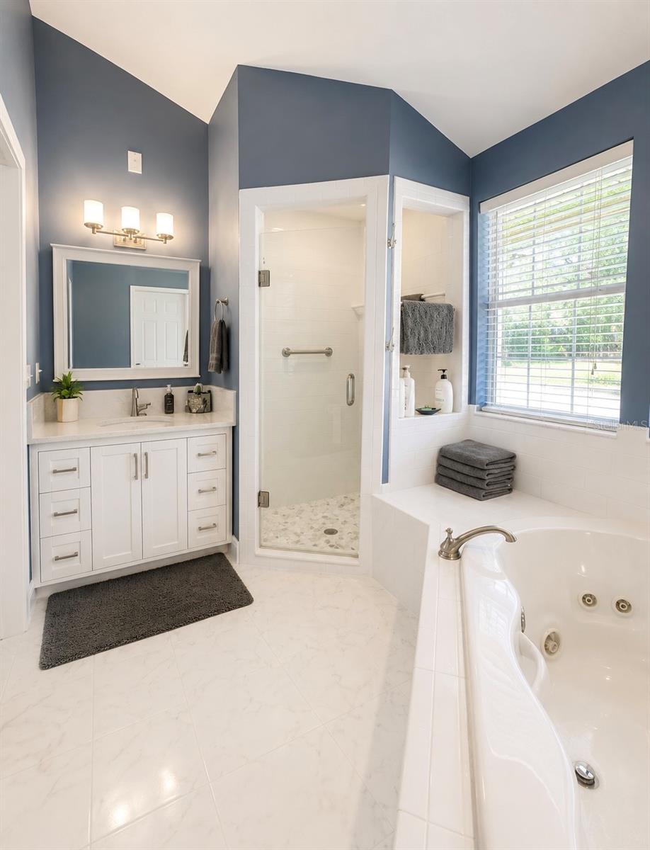 LAKE TROPICANA RANCHETTES - Residential