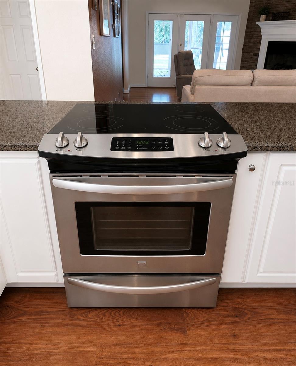 LAKE TROPICANA RANCHETTES - Residential