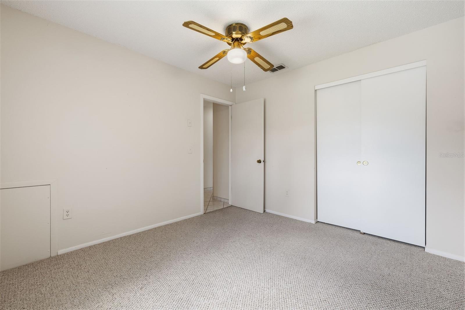 EMBASSY HILLS - Residential