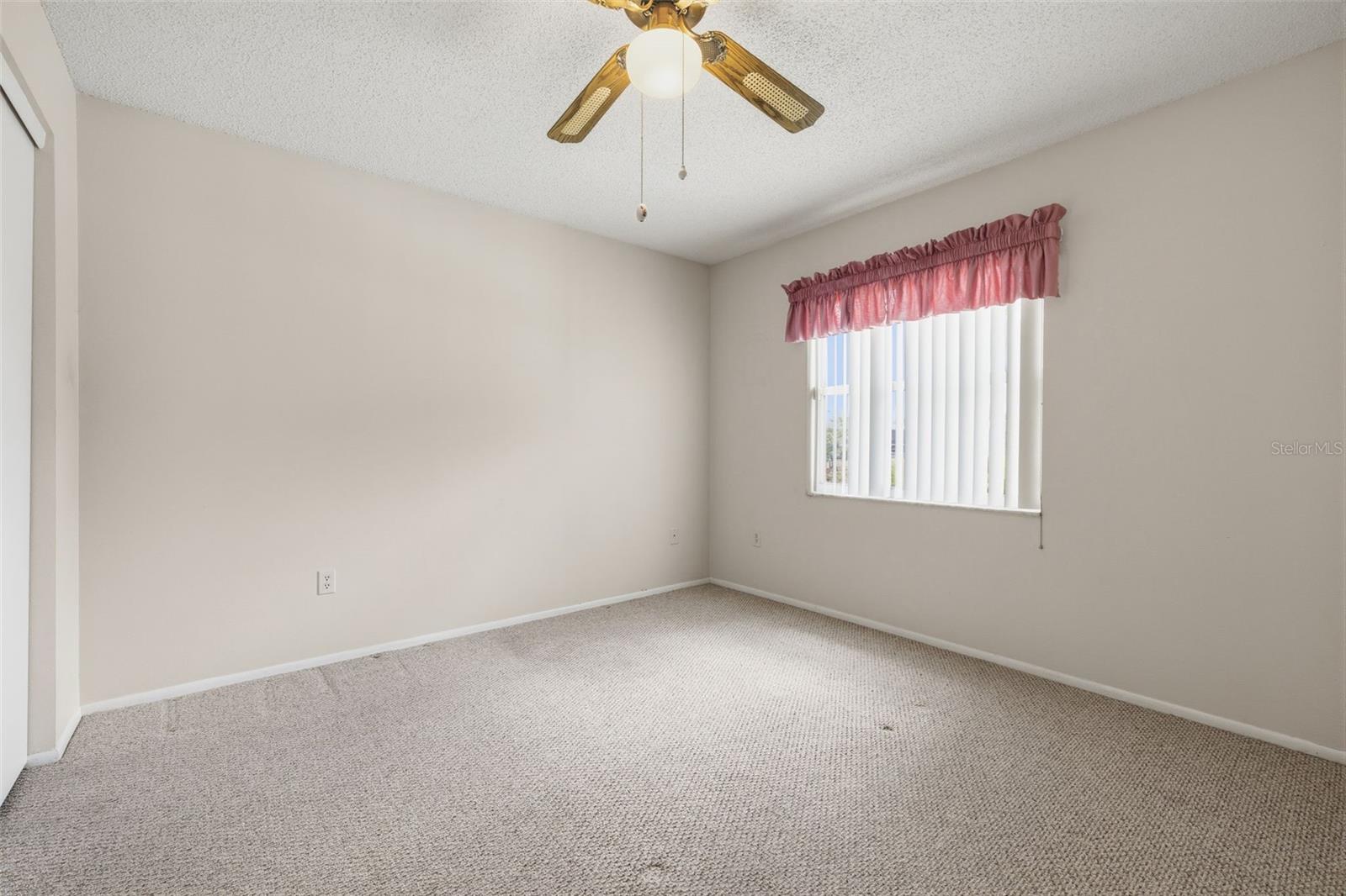 EMBASSY HILLS - Residential