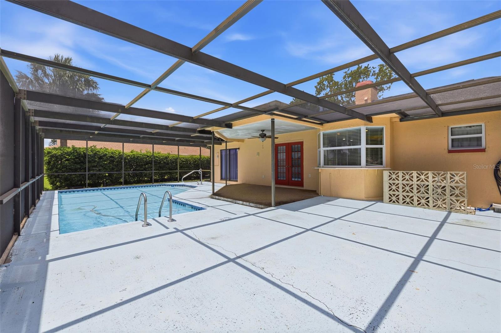 EMBASSY HILLS - Residential