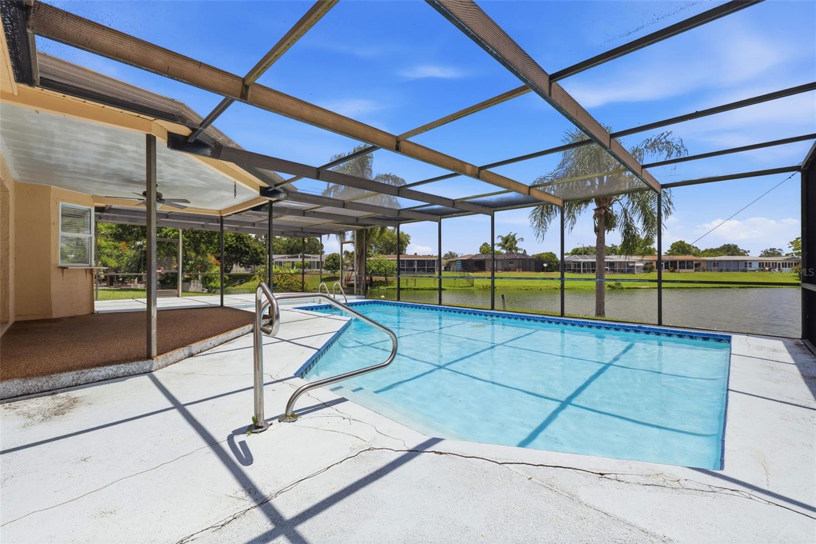 EMBASSY HILLS - Residential