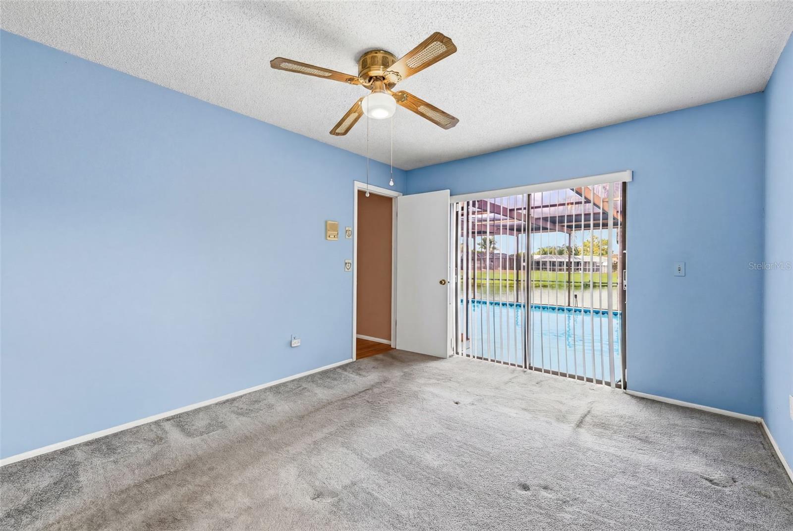 EMBASSY HILLS - Residential