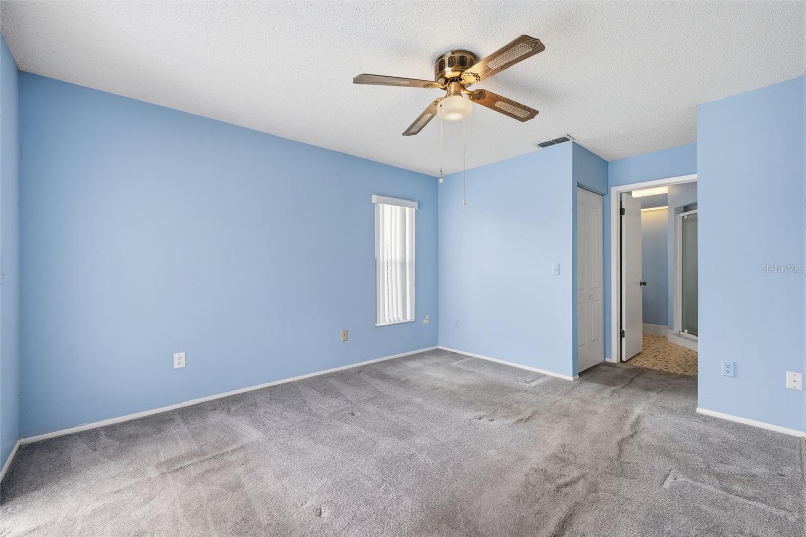 EMBASSY HILLS - Residential