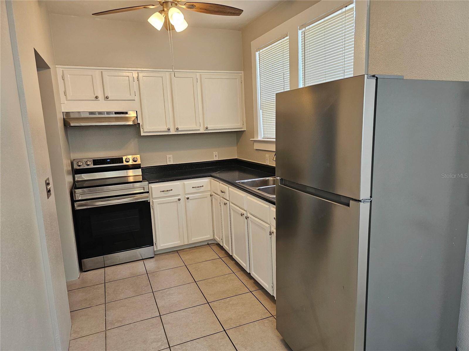 SHARPS SUB J T - Residential Lease