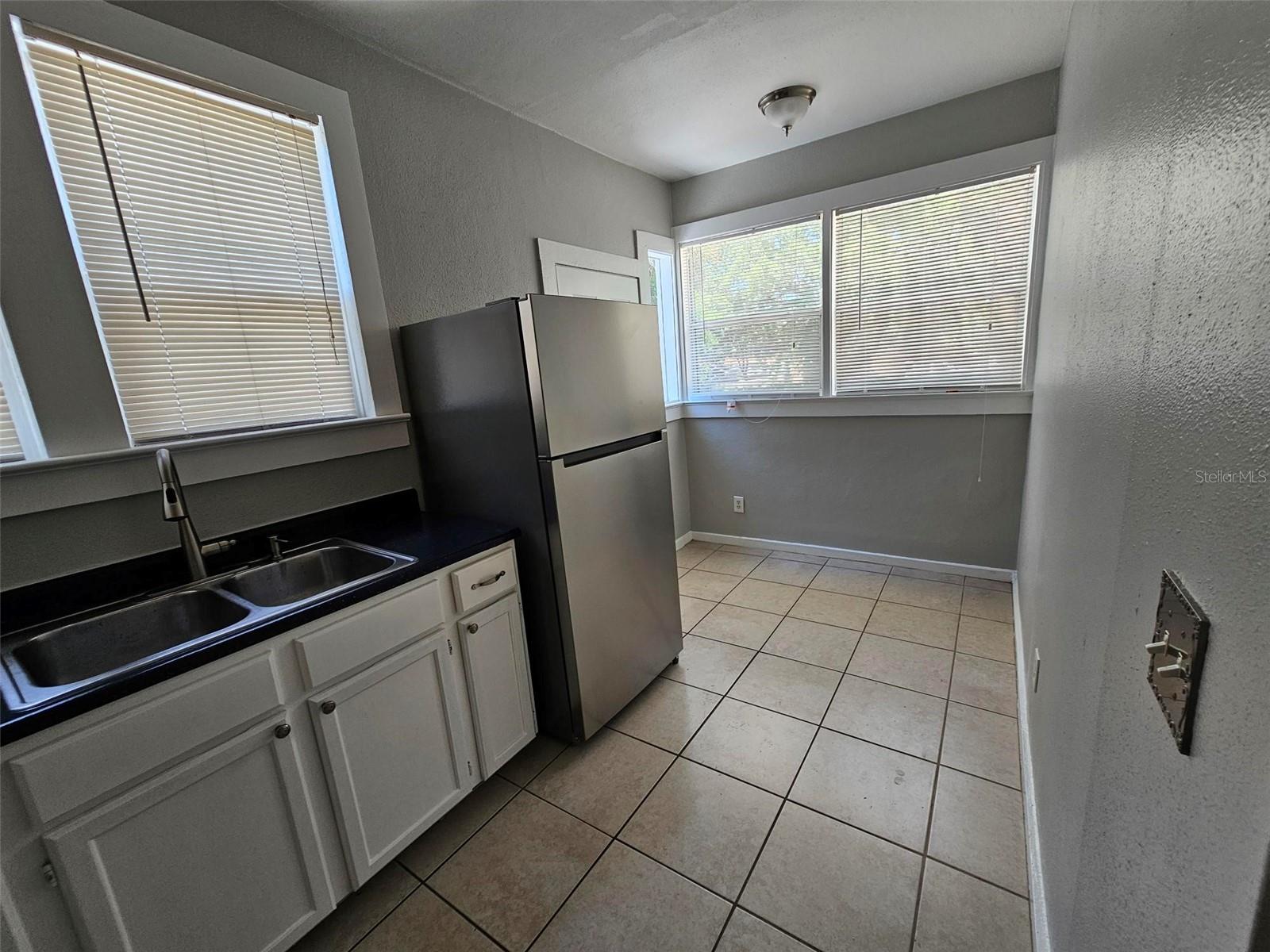 SHARPS SUB J T - Residential Lease