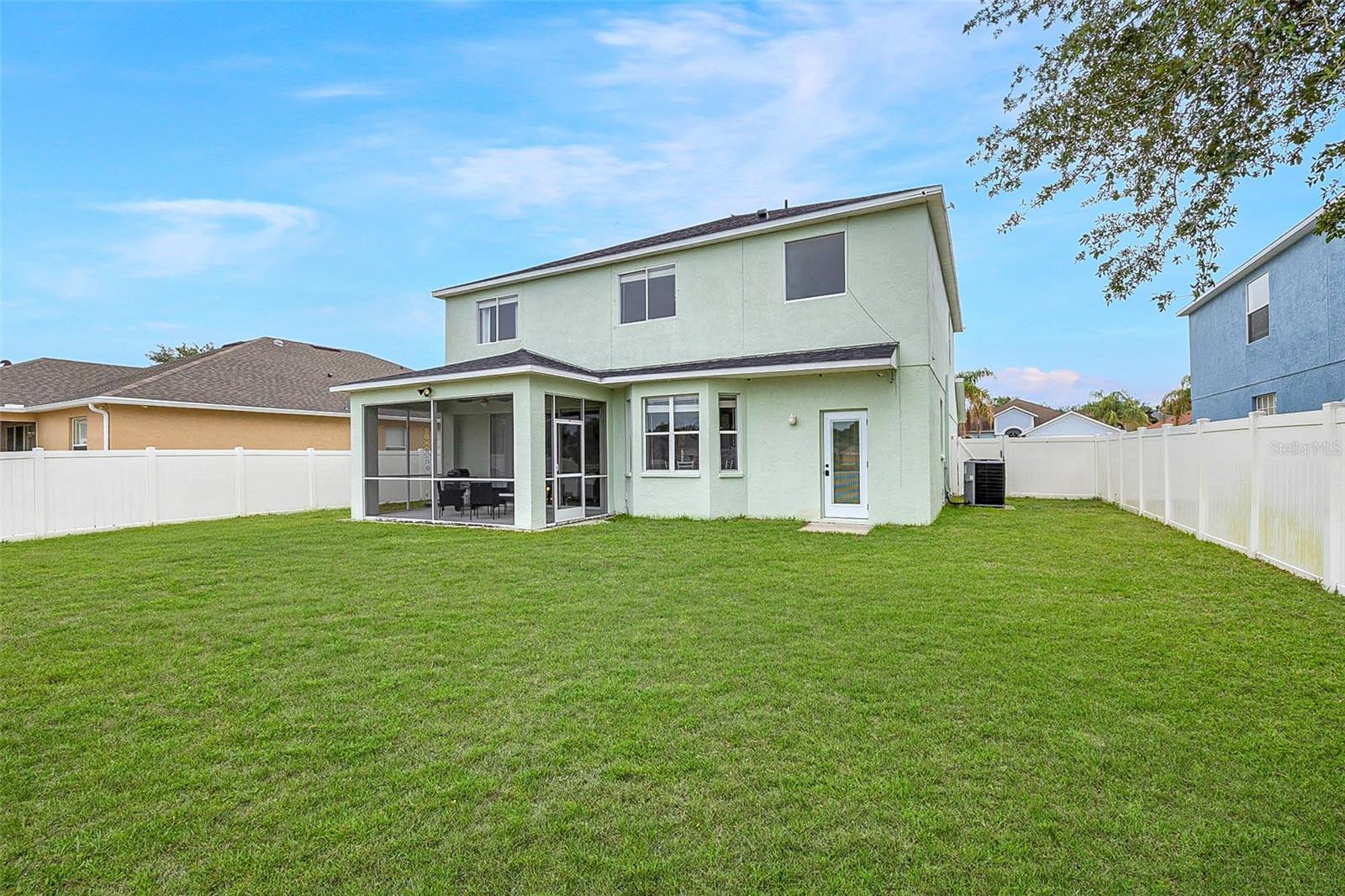 STERLING HILL - Residential