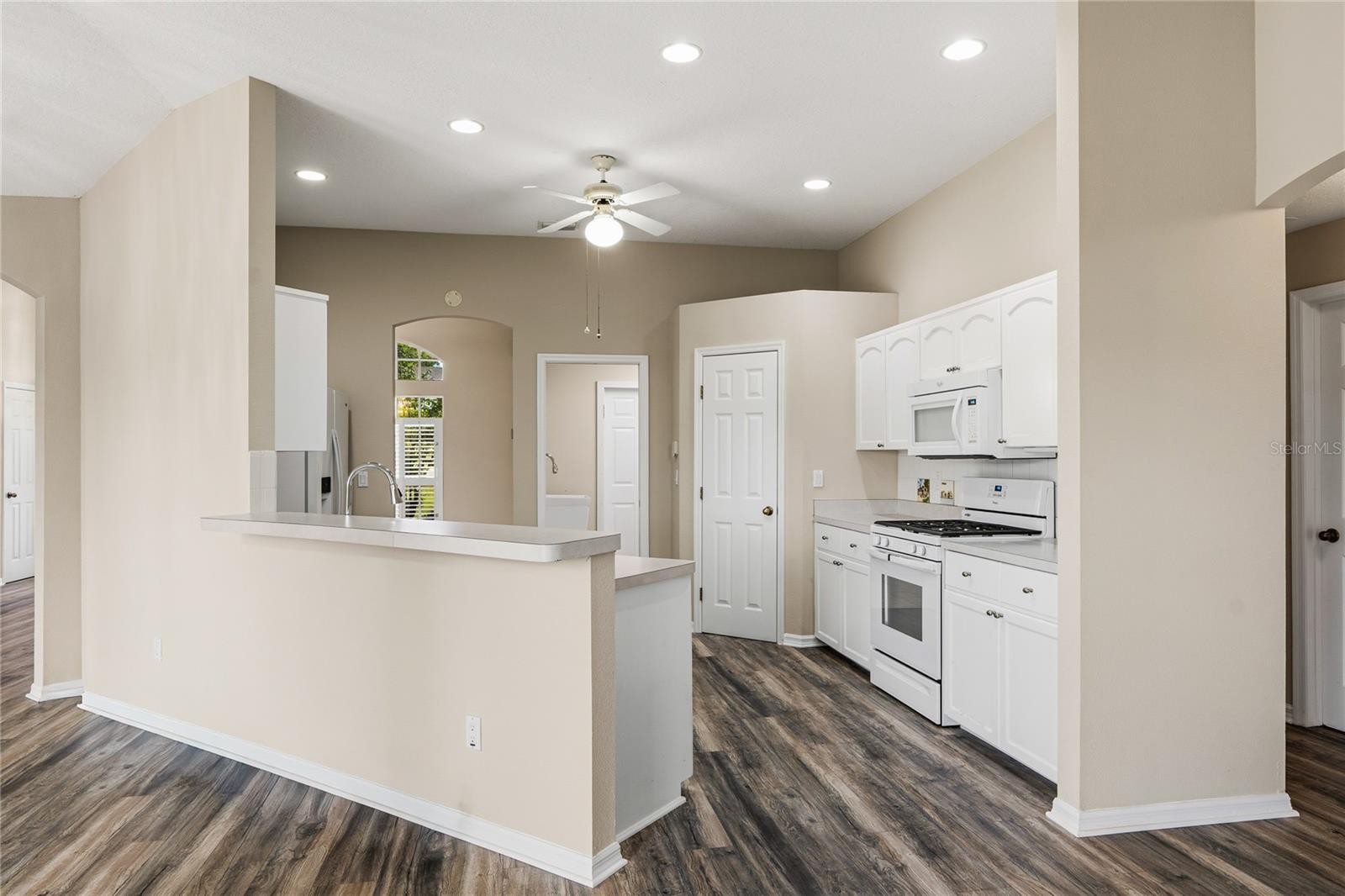 DEBARY WOODS UN 02 - Residential