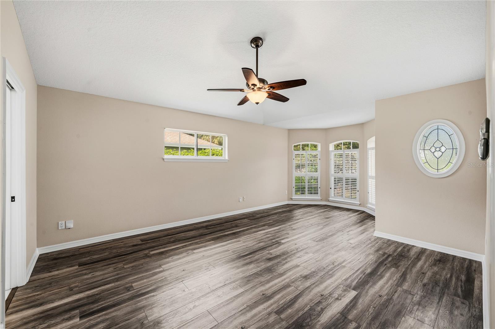 DEBARY WOODS UN 02 - Residential