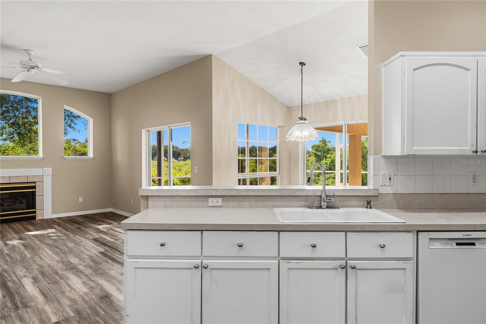 DEBARY WOODS UN 02 - Residential