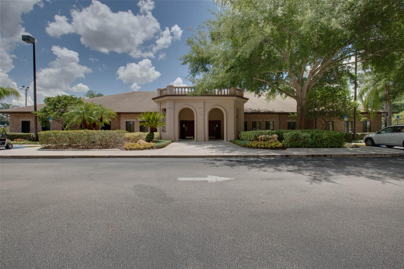 ROYAL HIGHLANDS PH 02 LT 992 ORB 1976 PG 173 - Residential