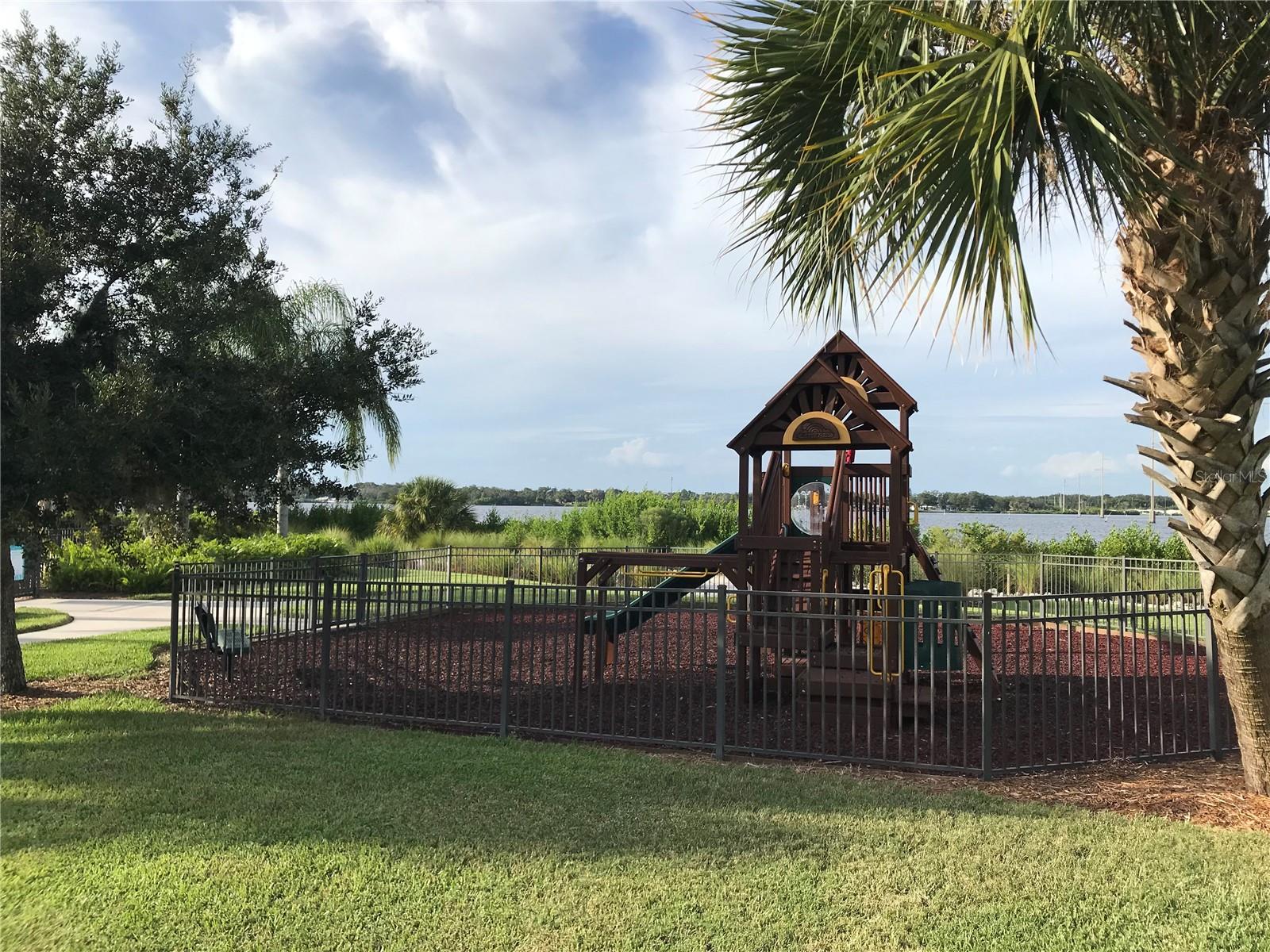 MARINER ESTATES - Residential Lease
