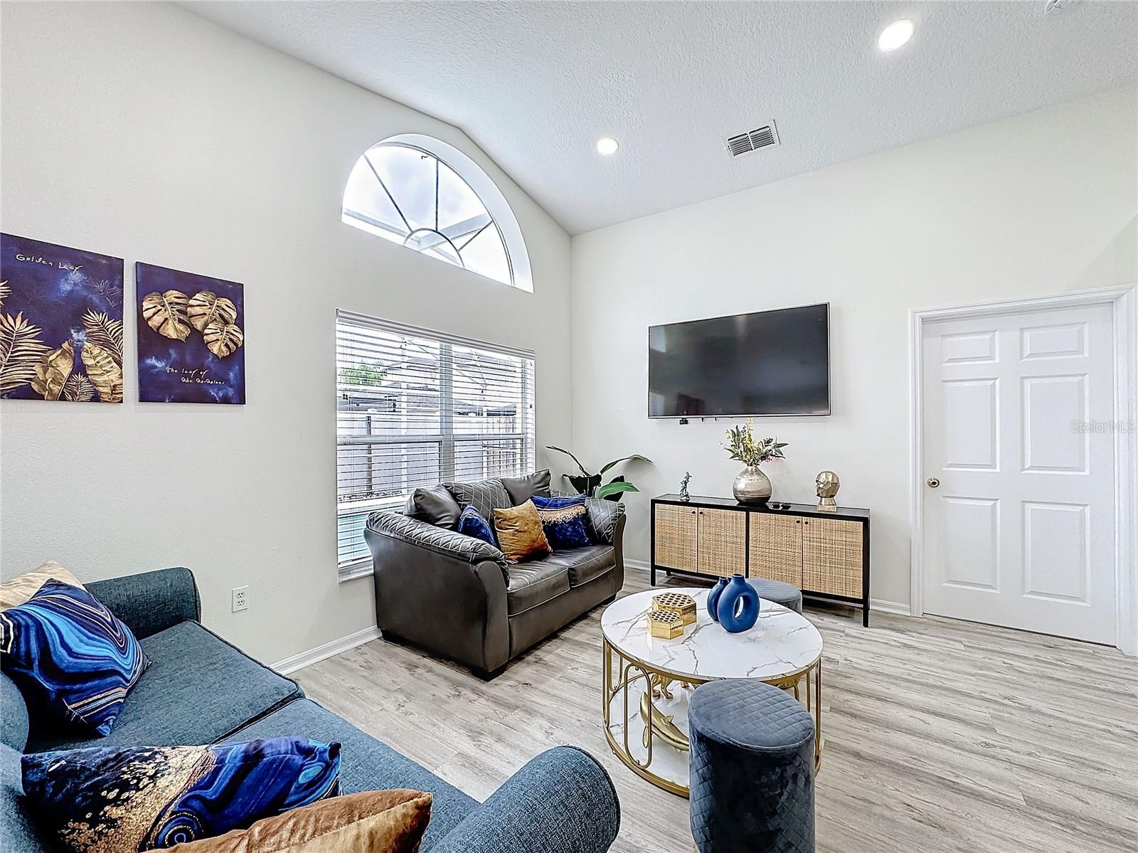 BRIDGEWATER CROSSING PH 01 - Residential