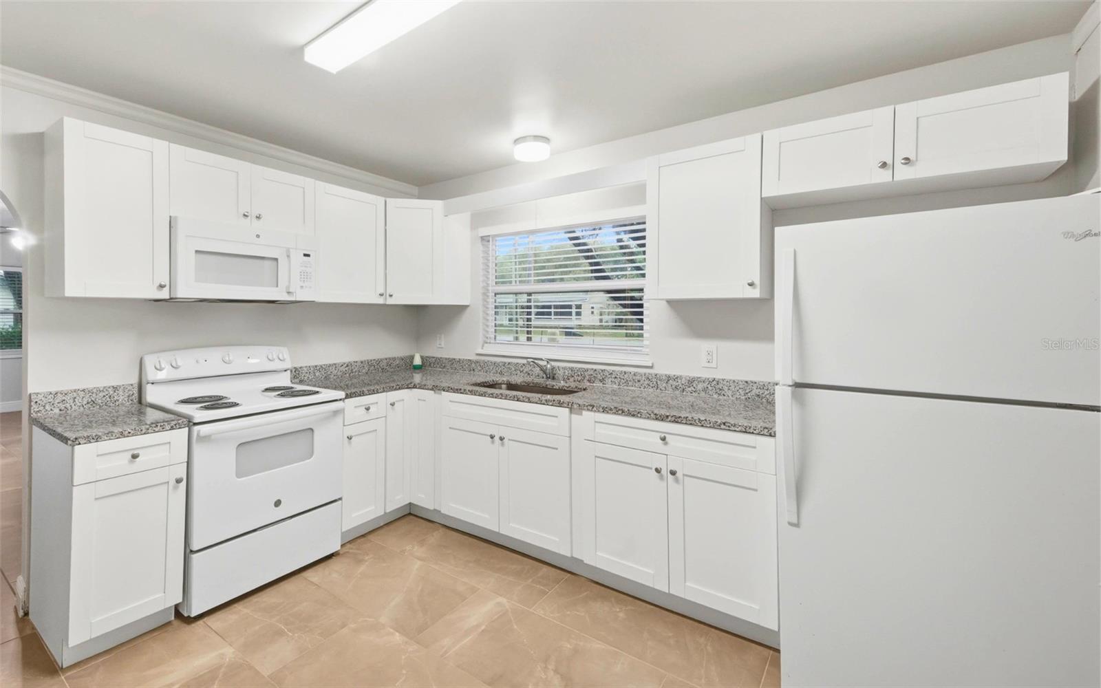 PINE VIEW - Residential
