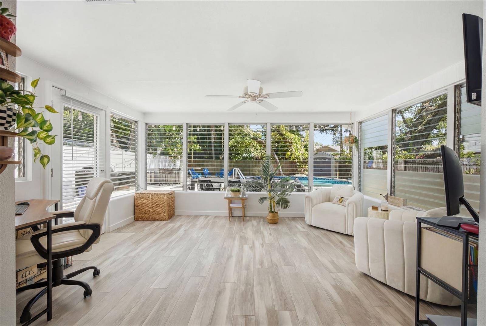 LA JOLLA SUB - Residential