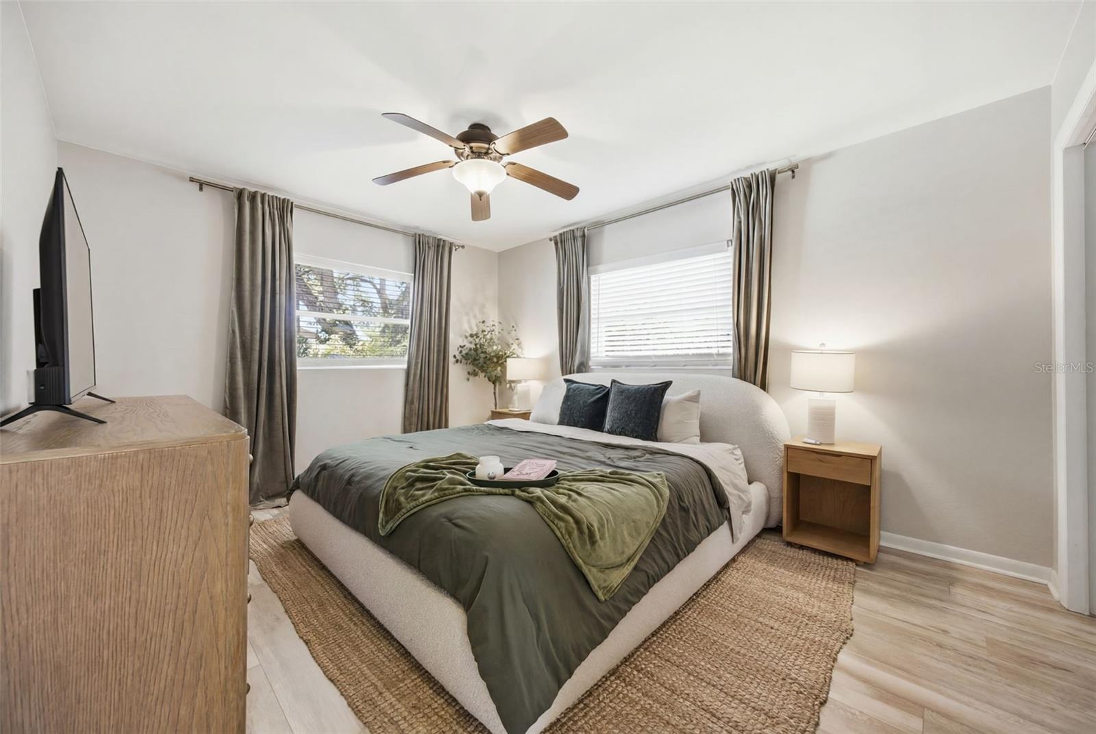 LA JOLLA SUB - Residential
