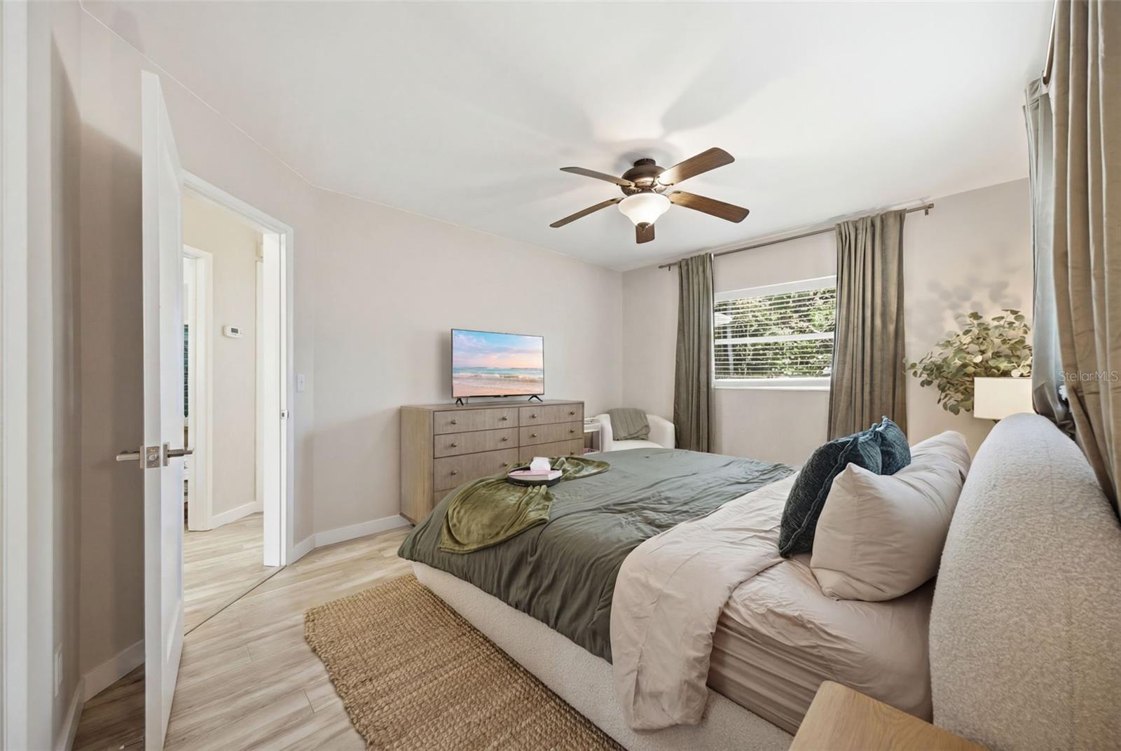 LA JOLLA SUB - Residential
