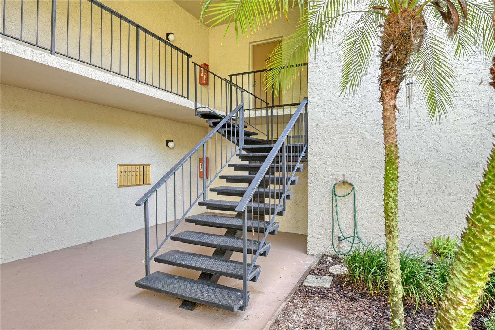 WIMBLEDON PARK CONDO 01 - Residential Lease