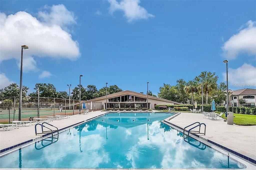 WIMBLEDON PARK CONDO 01 - Residential Lease