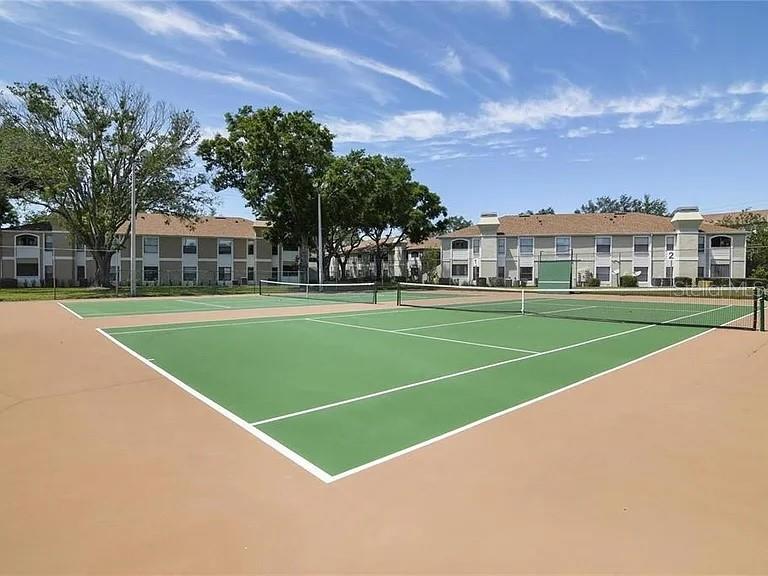 WIMBLEDON PARK CONDO 01 - Residential Lease